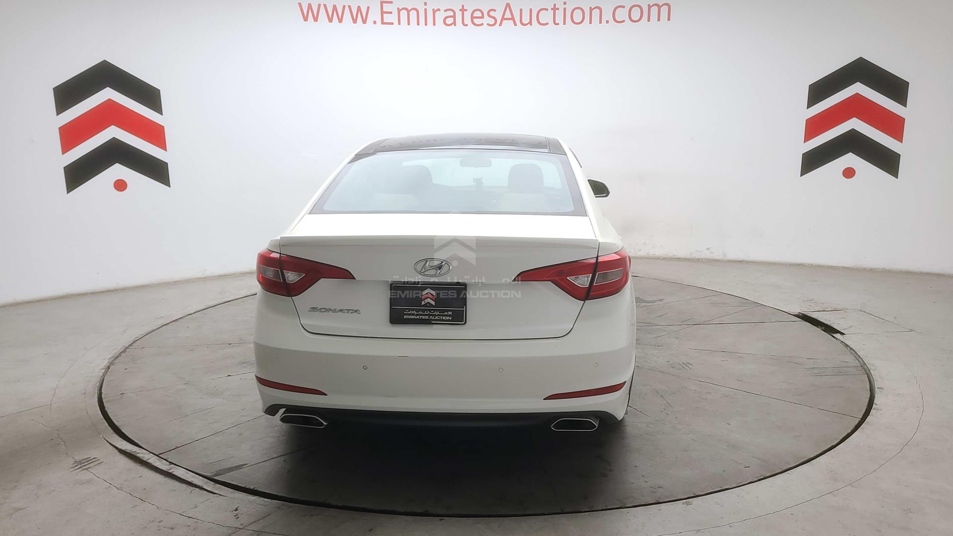 2016 HYUNDAI SONATA VIN: KMHE241G6GA168213