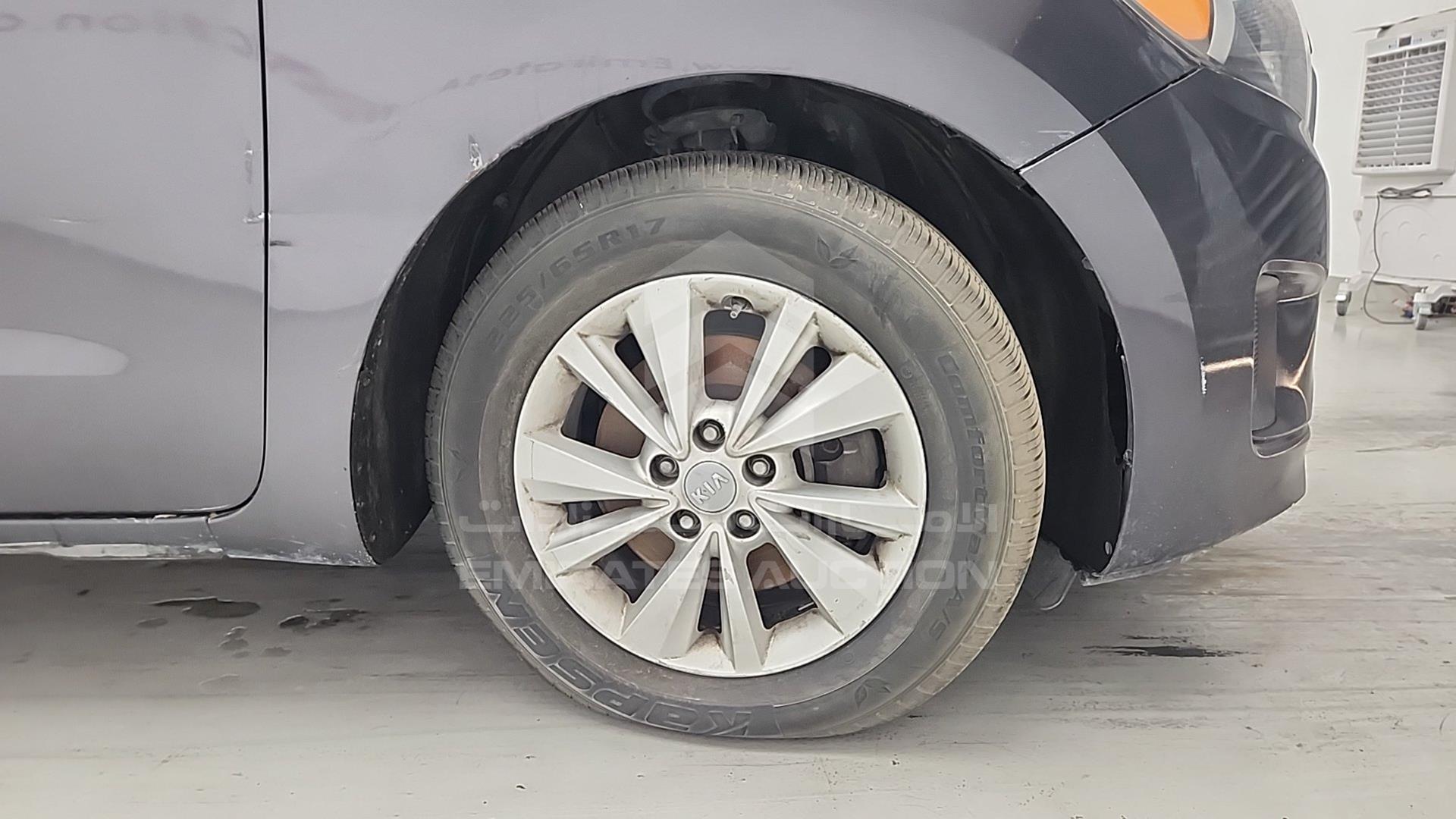 2017 KIA SEDONA VIN: KNDMB5C11H6240289