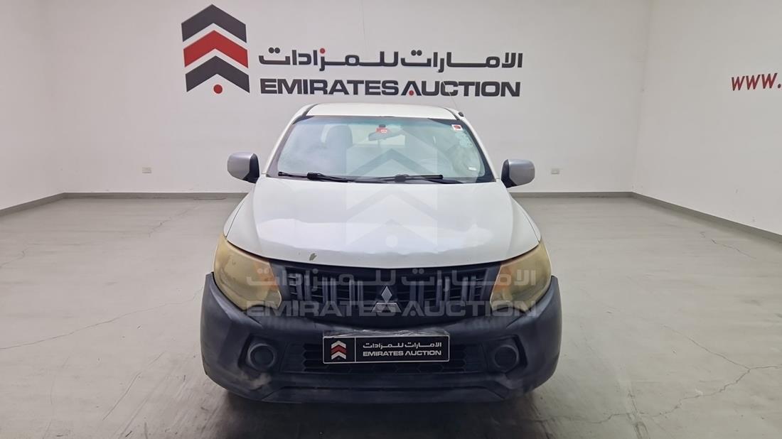ميتسوبيشي L 200 2016 — الزاوية الأمامية بالكامل — صورة 1