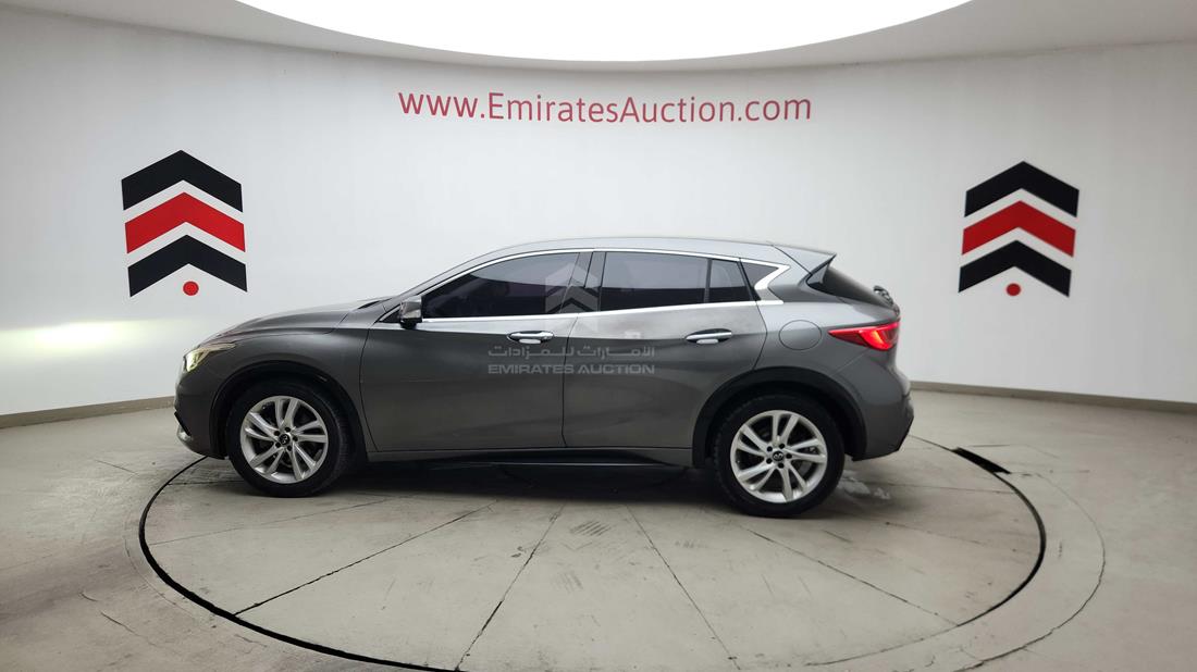2017 Infiniti QX 30 — Left Full View — Photo 40