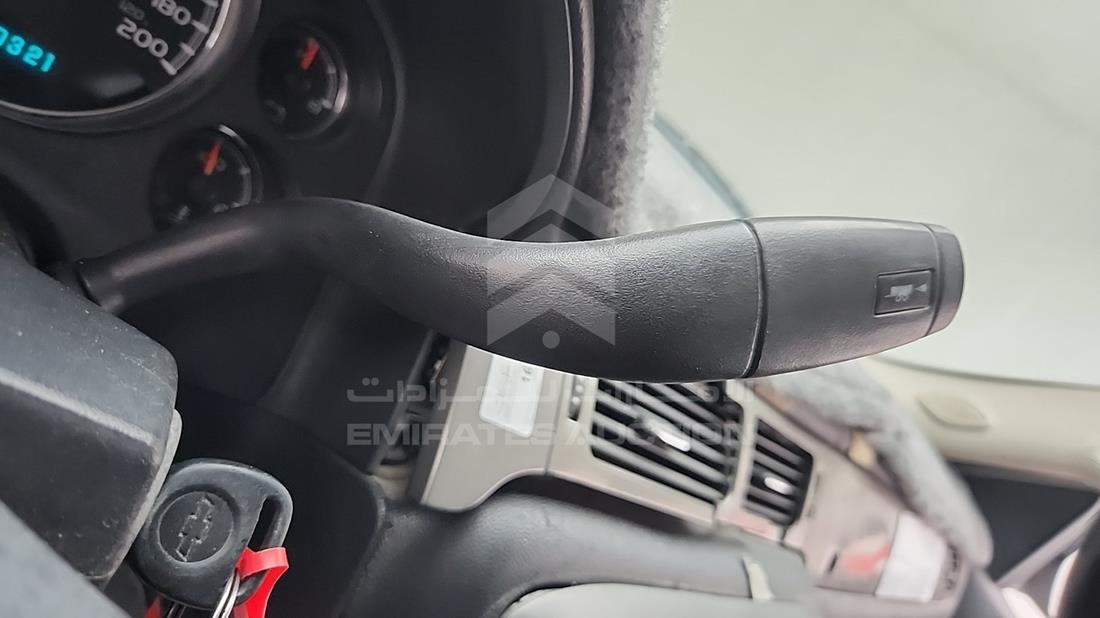 2008 Chevrolet Tahoe — Gear View — Photo 17