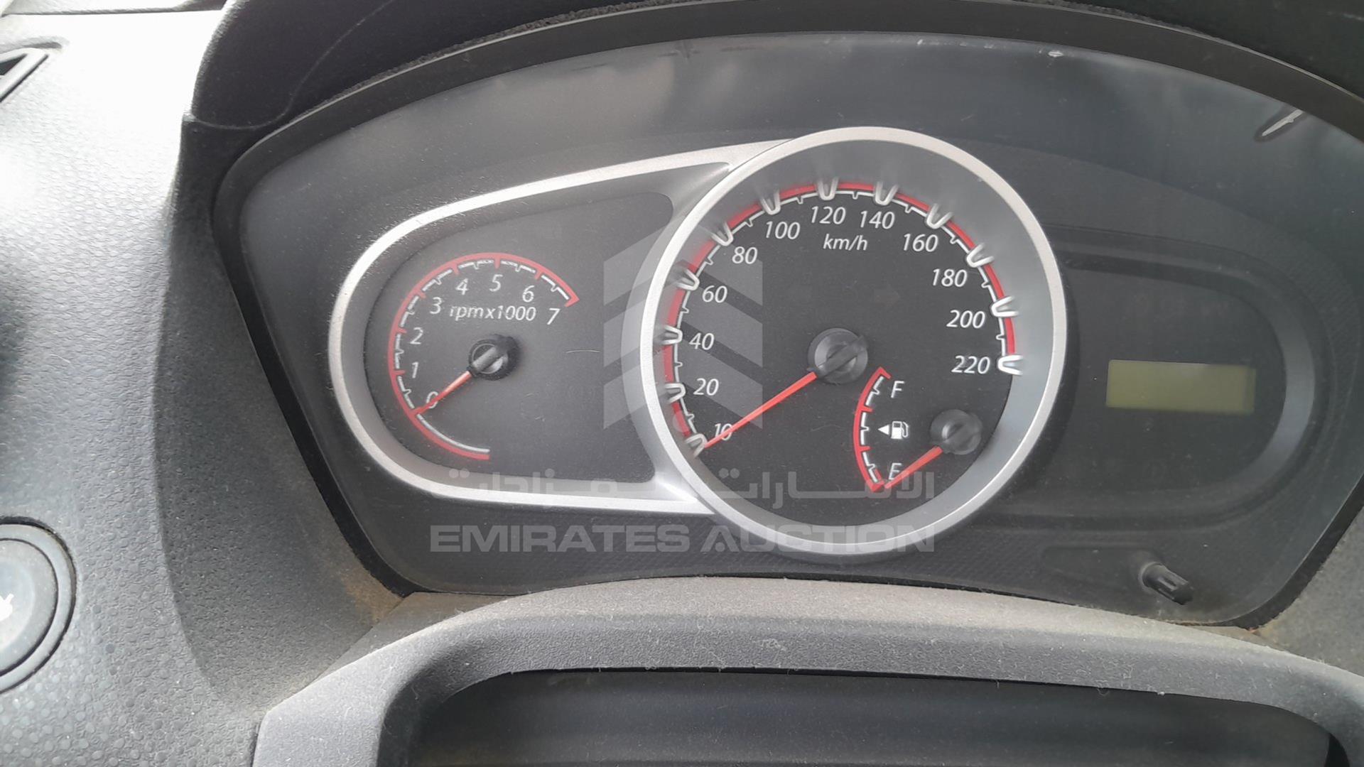 2011 FORD FIGO VIN: MAJTJ21D2BAE38340