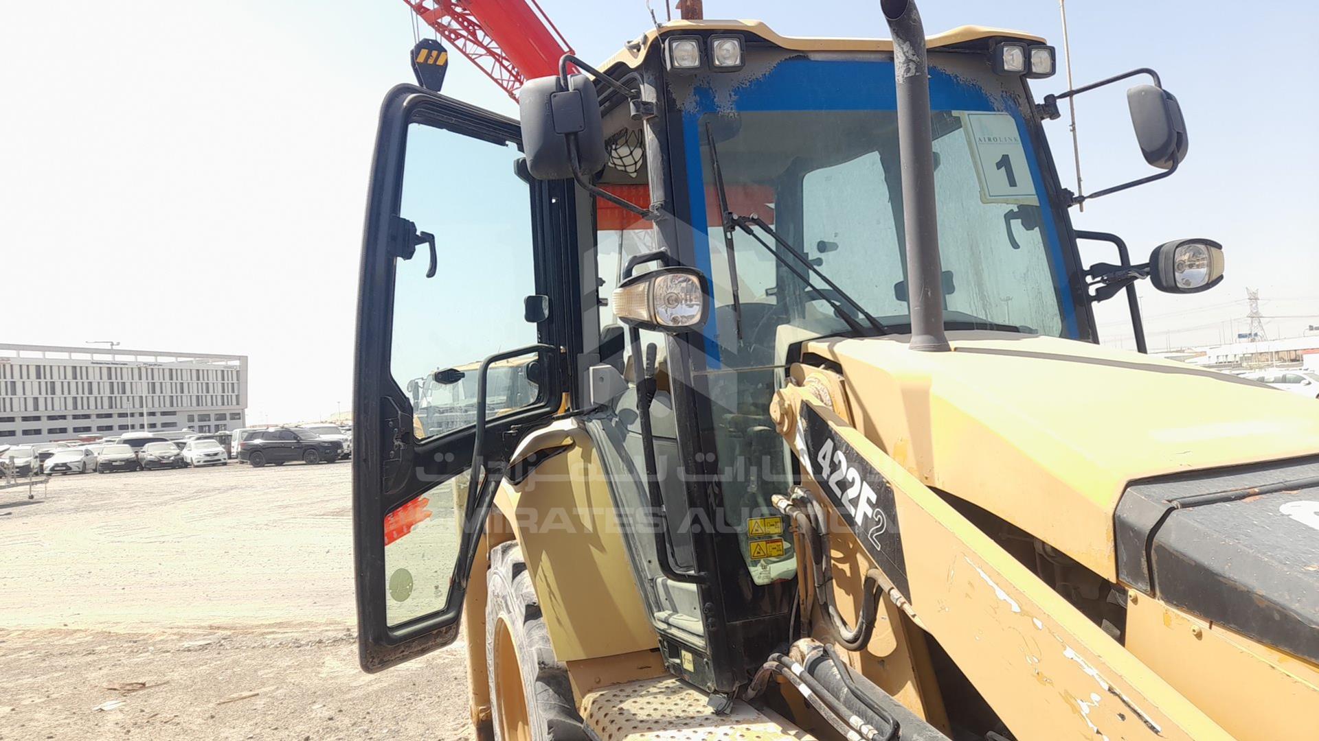 2015 CATERPILLAR 422F VIN: CAT0422FALYF00157