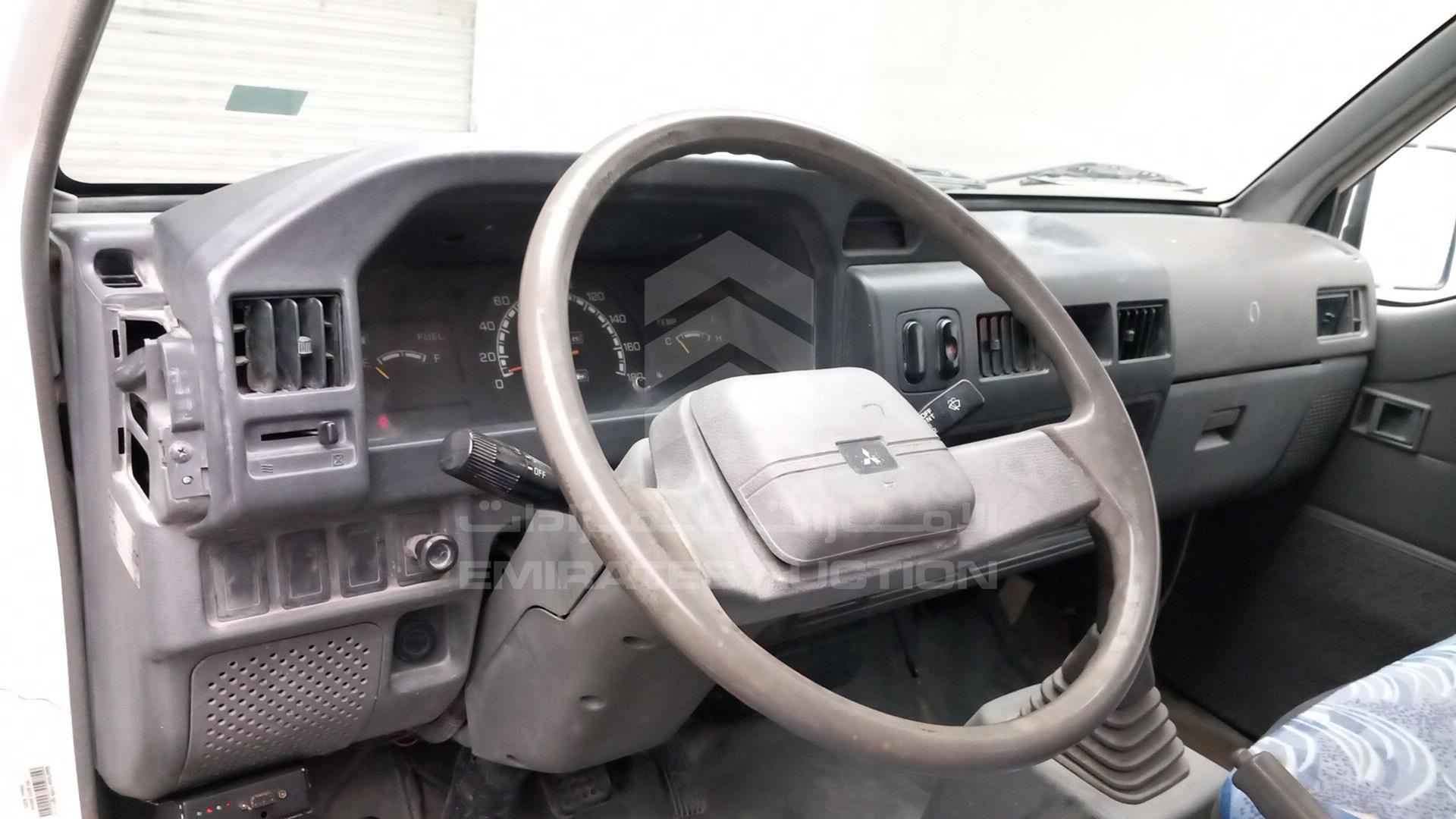 2014 MITSUBISHI L 300 VIN: JMYHNP13WEA701035