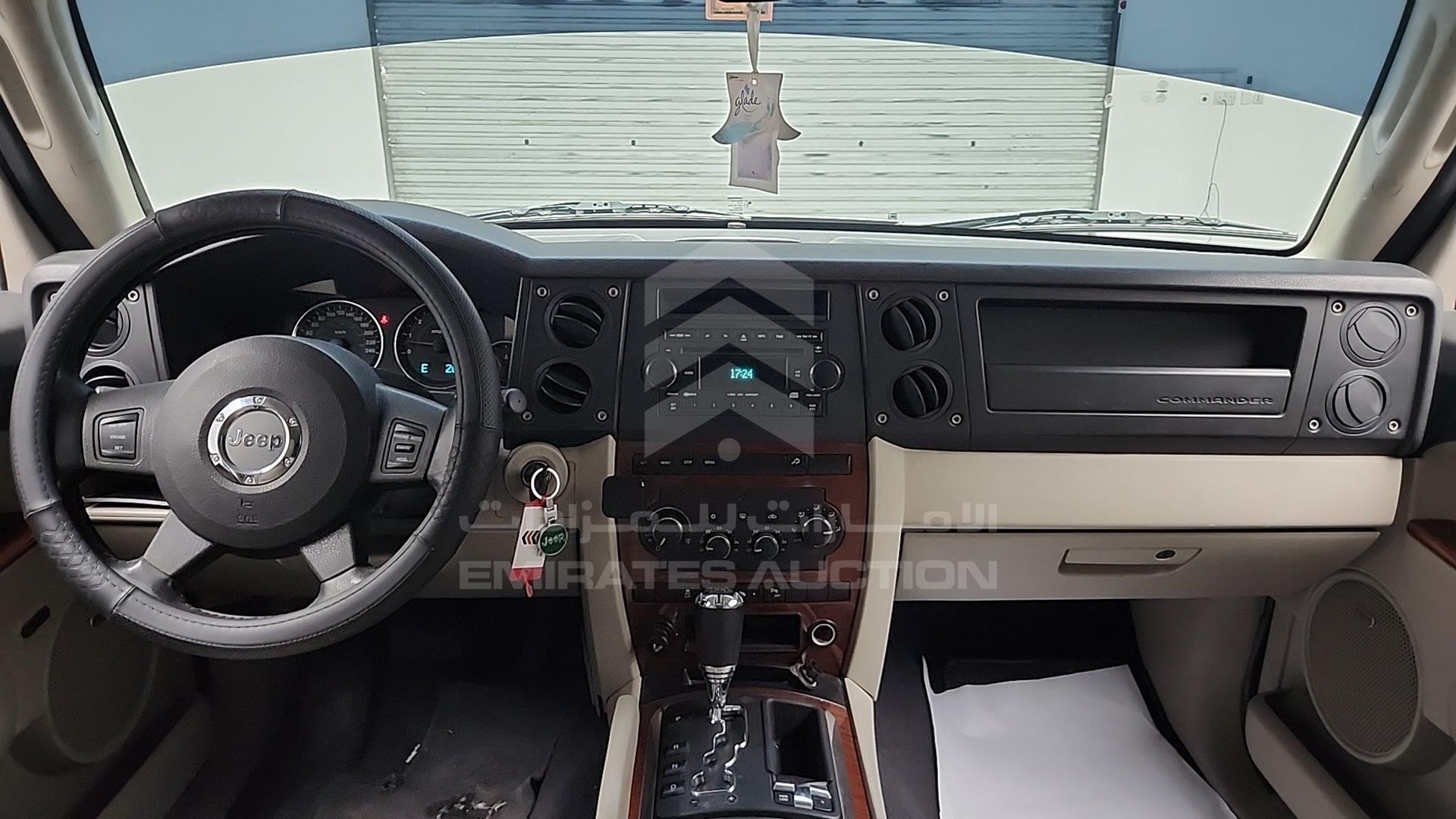 2007 JEEP COMMANDER VIN: 1J8H358N67Y591978