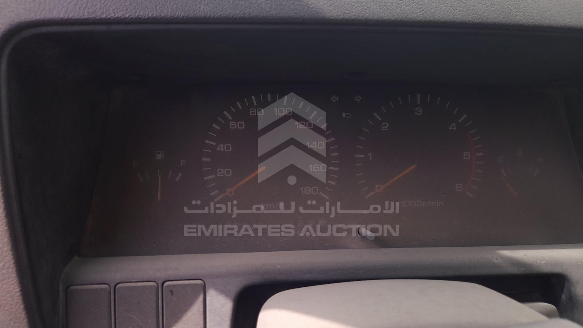 0 NISSAN --- VIN: JN1URGY60Z0027313
