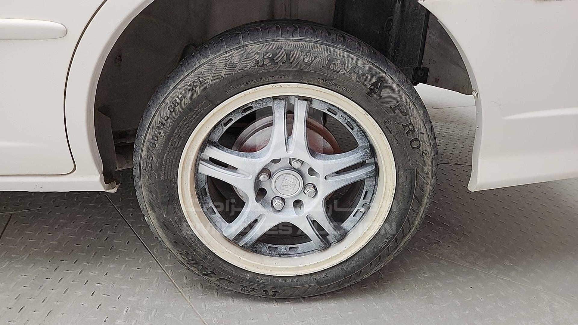 2005 HONDA CIVIC VIN: JHMES862X5S403467