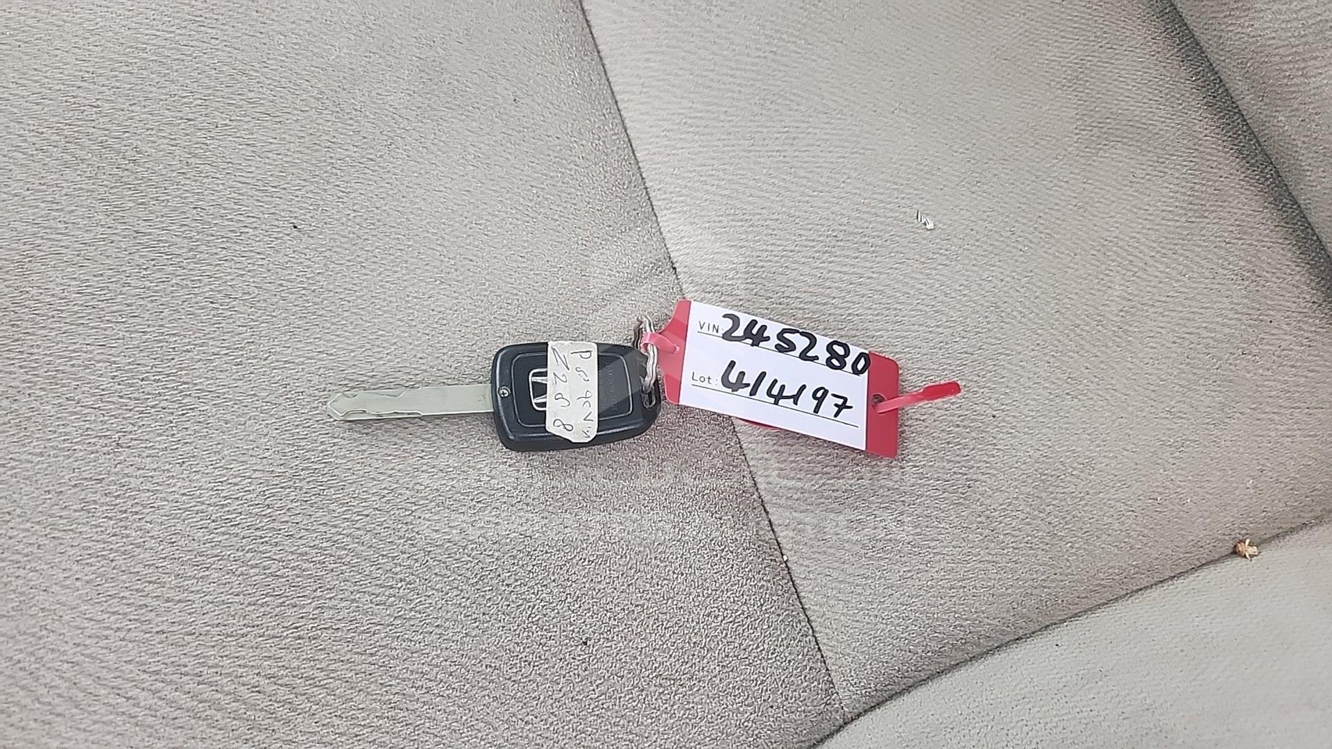 2013 HONDA ACCORD VIN: 1HGCR2F33DA245280