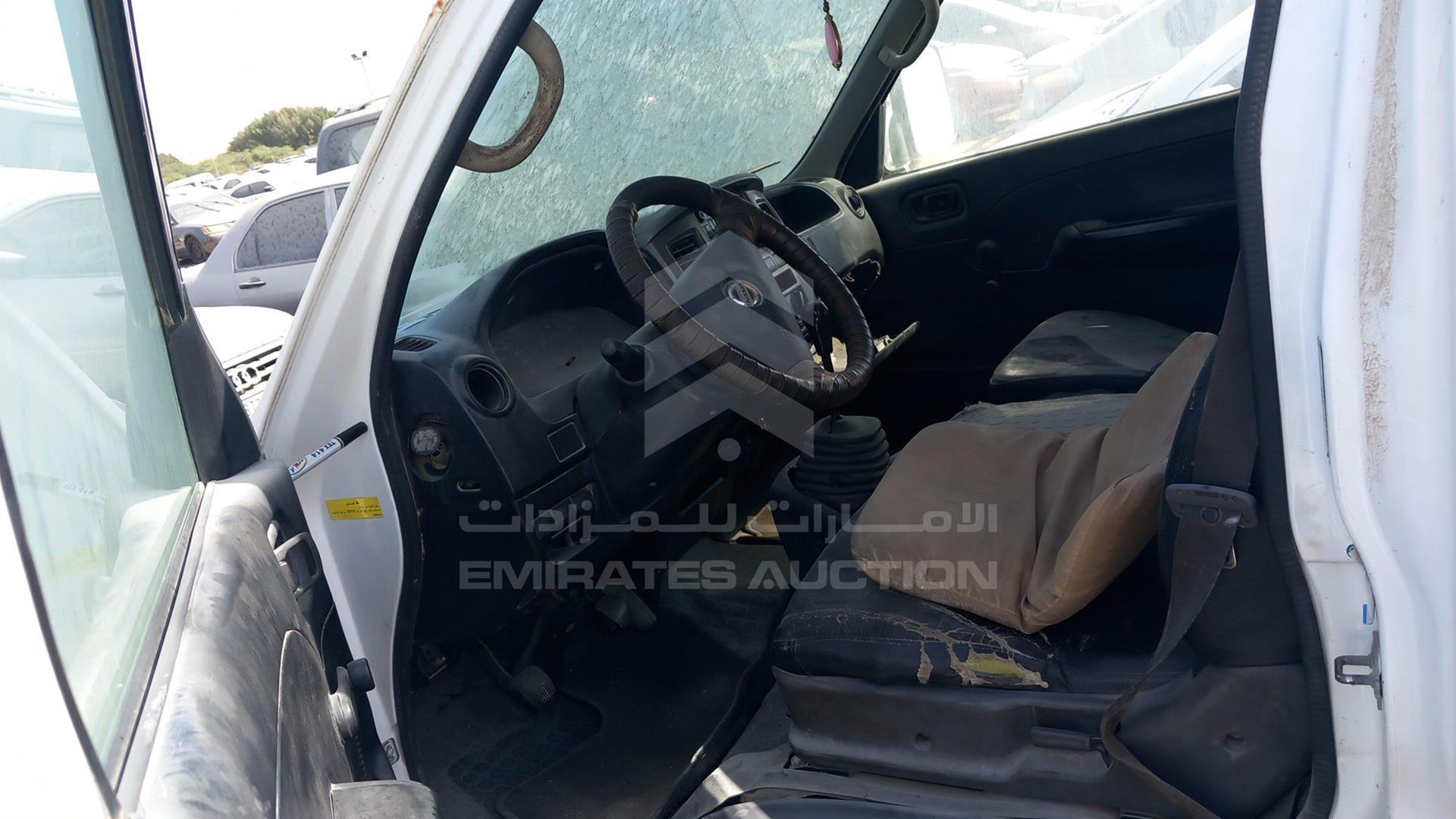 2008 NISSAN URVAN VIN: JN6AE54S98X002389