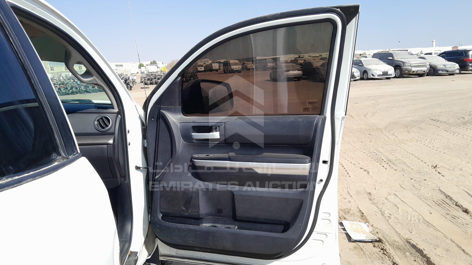 2015 TOYOTA TUNDRA VIN: 5TFUW5F19FX433703