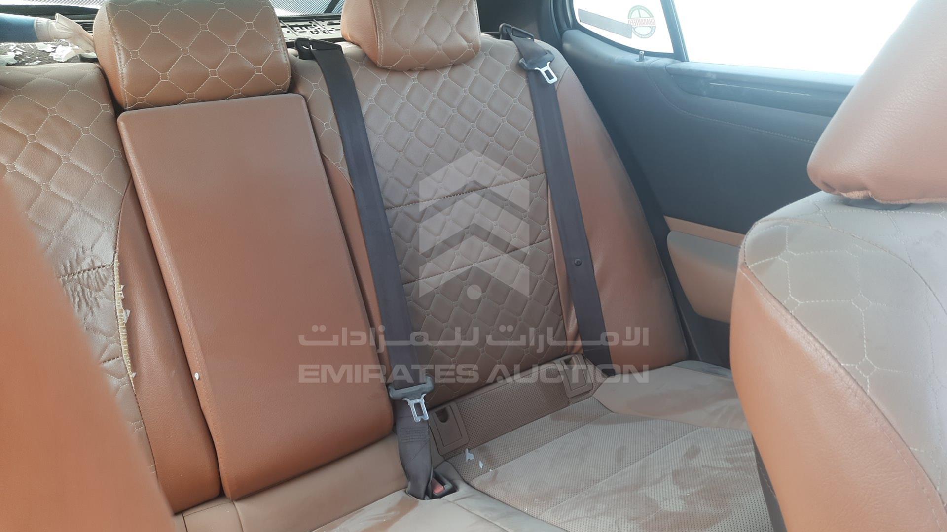 2019 LEXUS ES 300H VIN: JTHB21B16K2009631