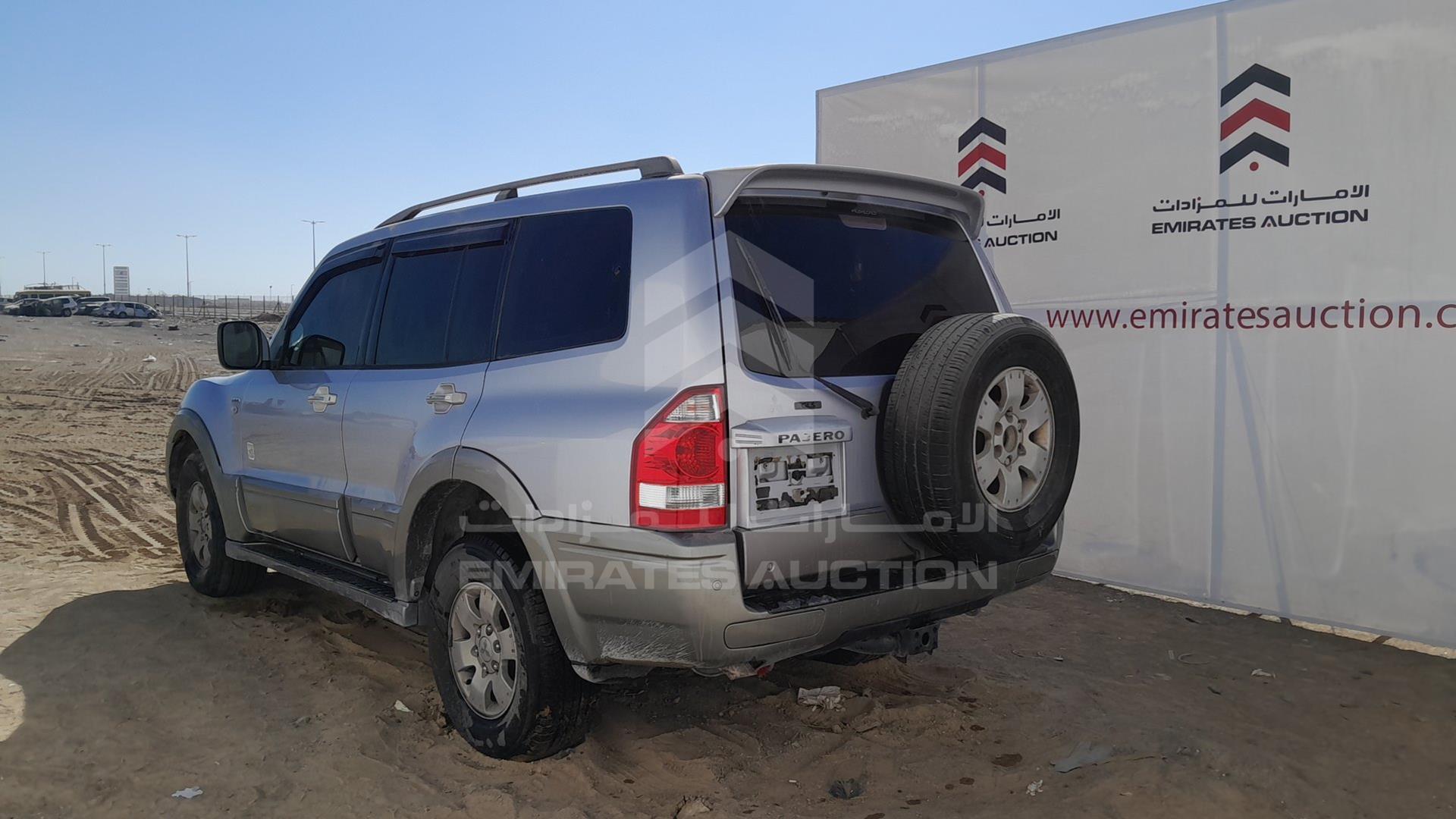 2004 MITSUBISHI PAJERO VIN: JE4MR62R04J702153