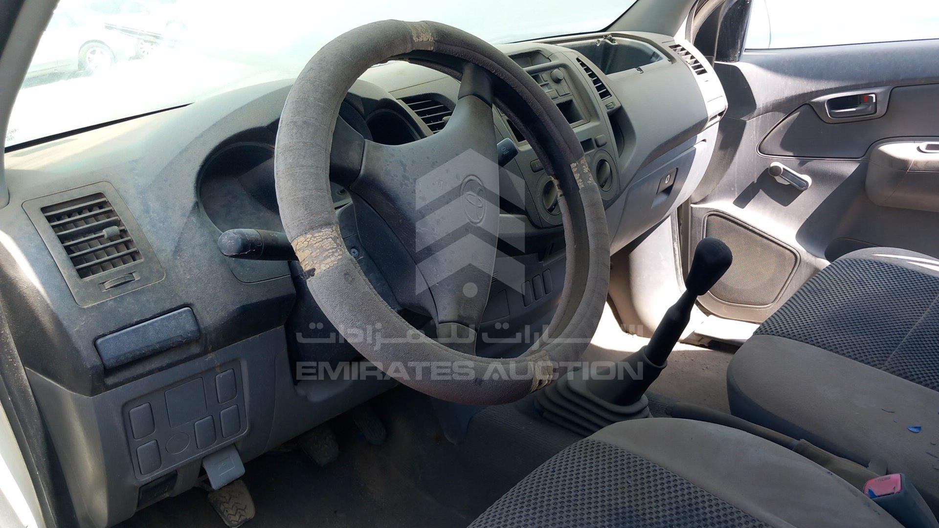 2008 TOYOTA HILUX VIN: MR0EX12G182307468