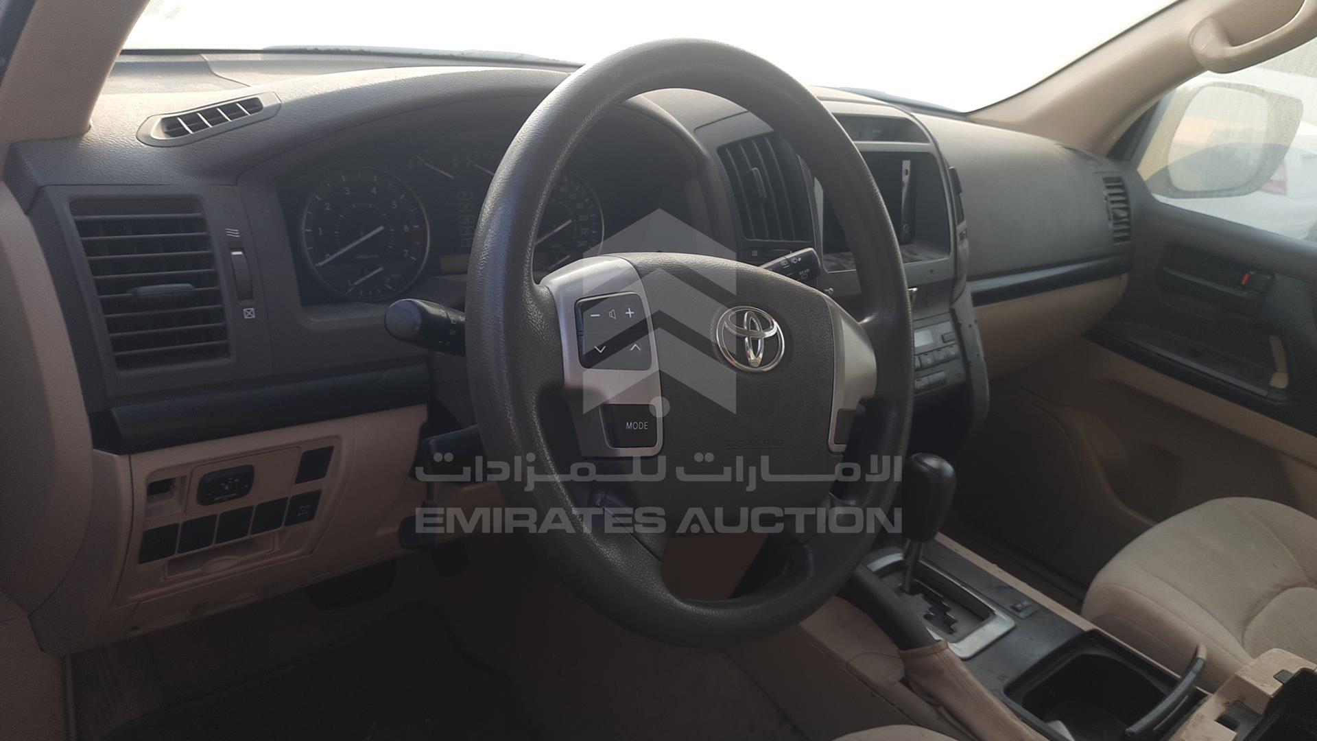 2013 TOYOTA LAND CRUISER VIN: JTMDU09J9D5065732