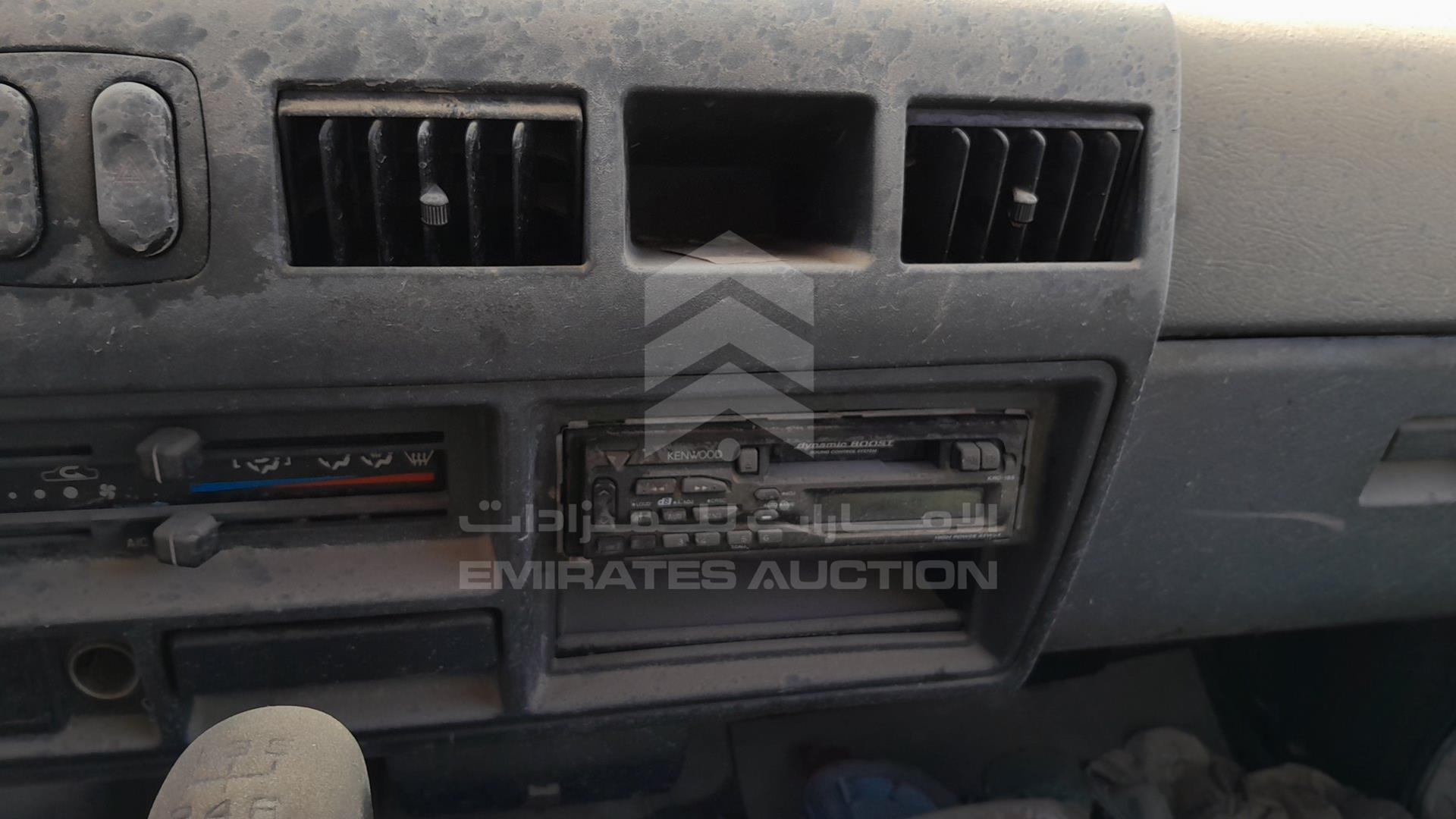 2004 MITSUBISHI L 300 VIN: JMYGNP03V5A770856