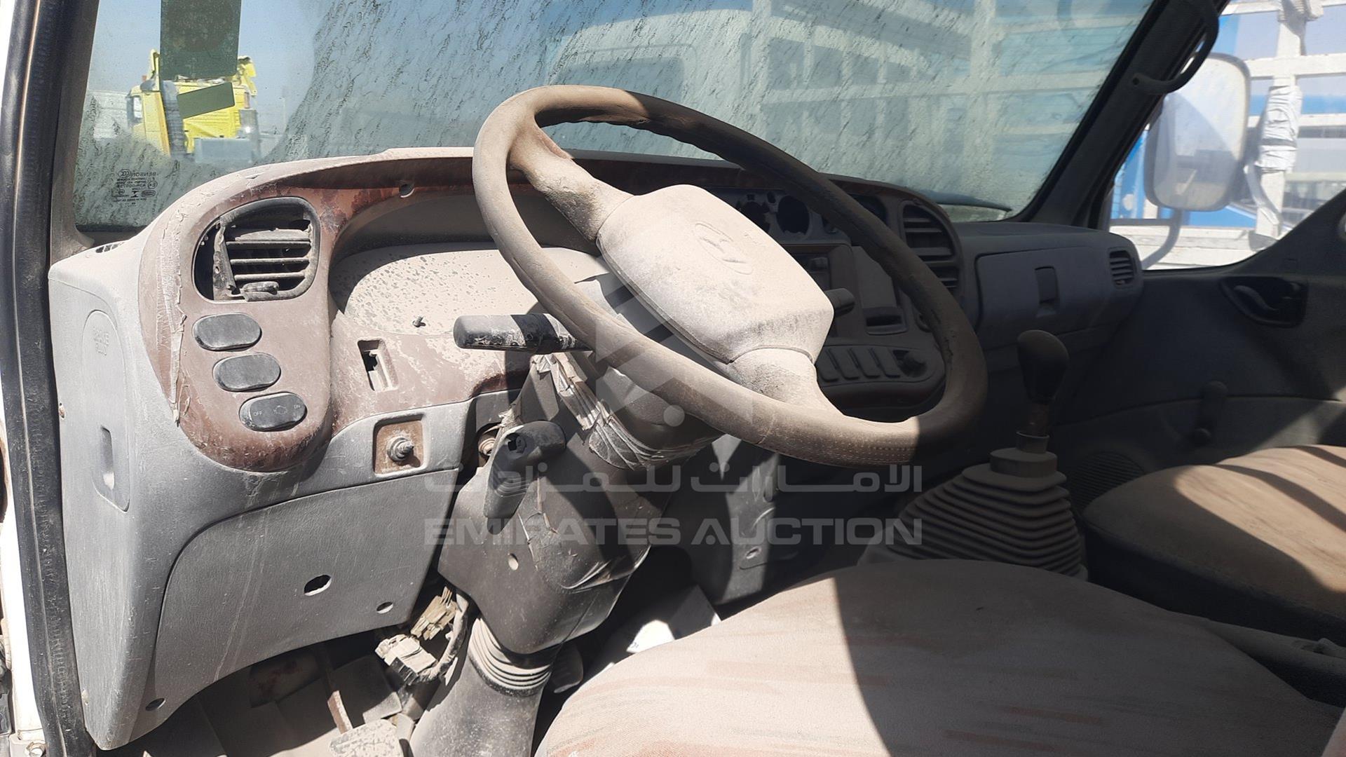2004 HYUNDAI HD 65 VIN: KMFGA17F44C202666