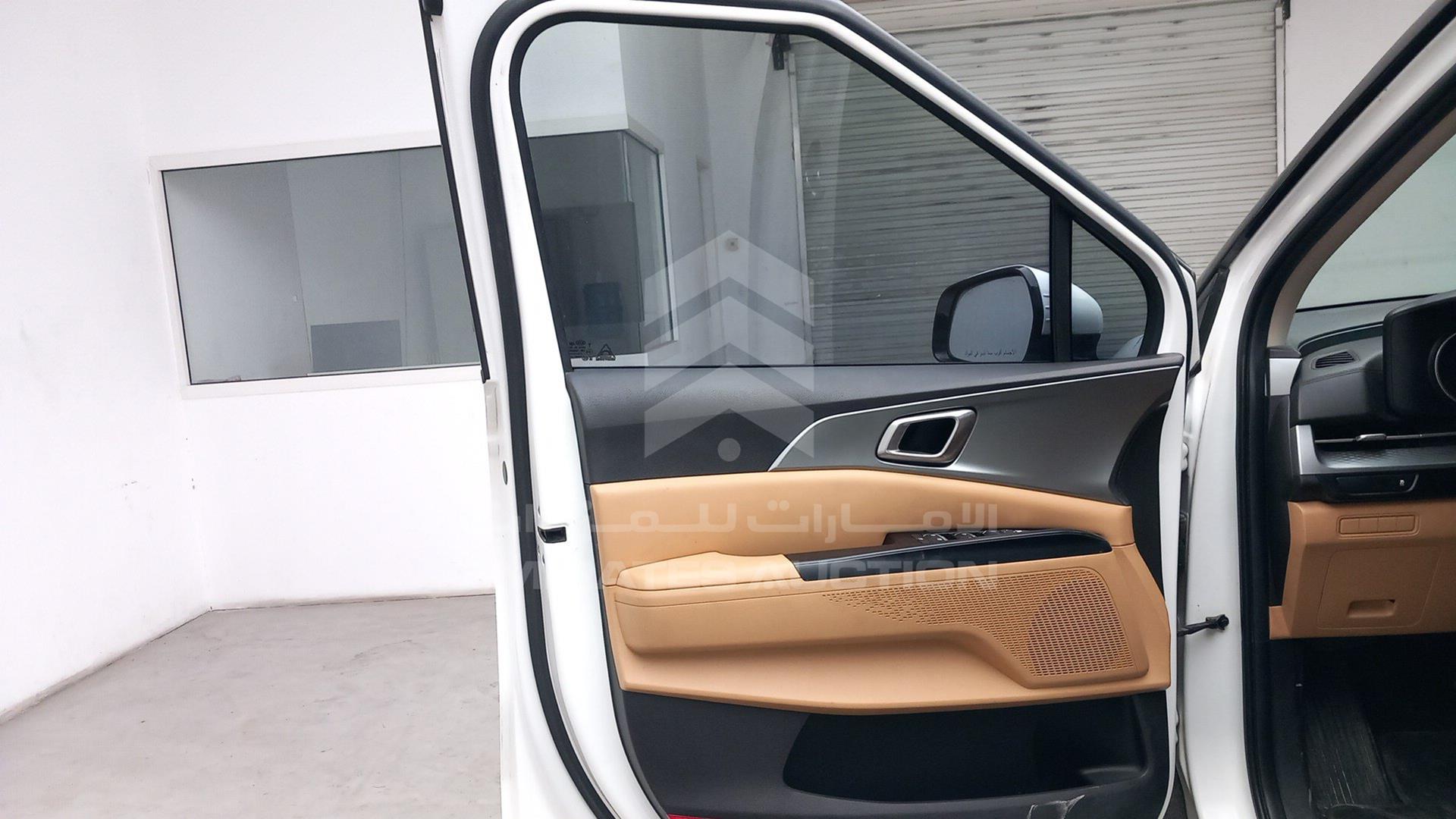 2021 KIA CARNIVAL VIN: KNANC8141M6049821