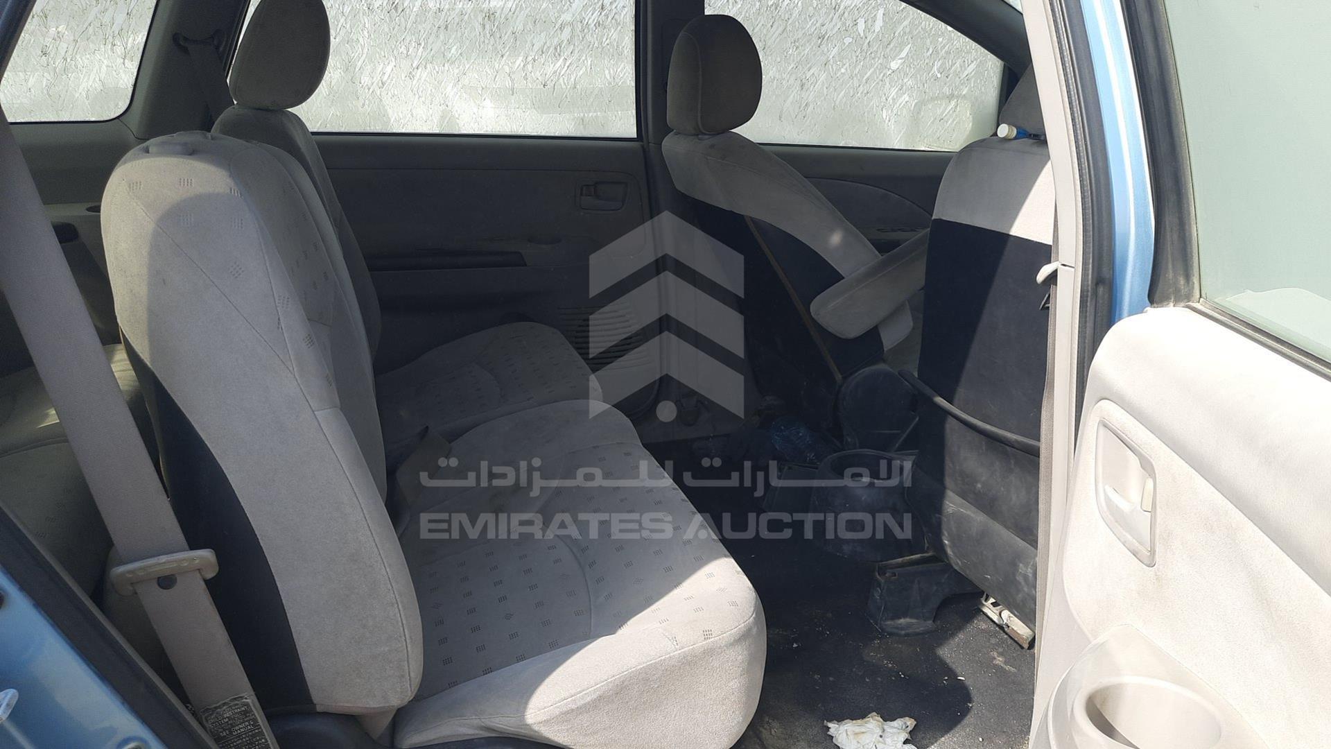 2005 MITSUBISHI GRANDIS VIN: JMYLRNA4W5Z703587