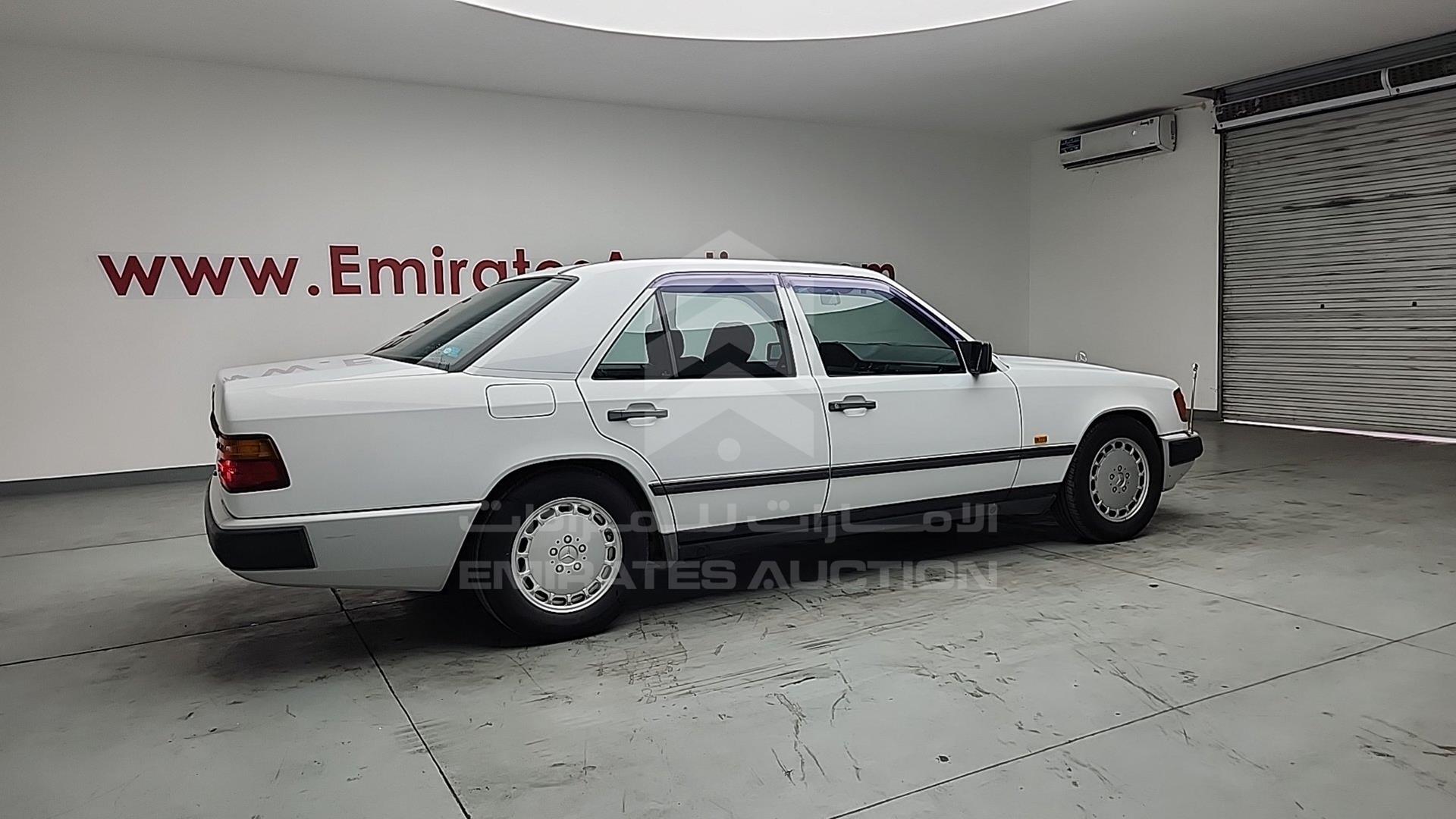 1986 MERCEDES 230 VIN: WDB1240231A286248
