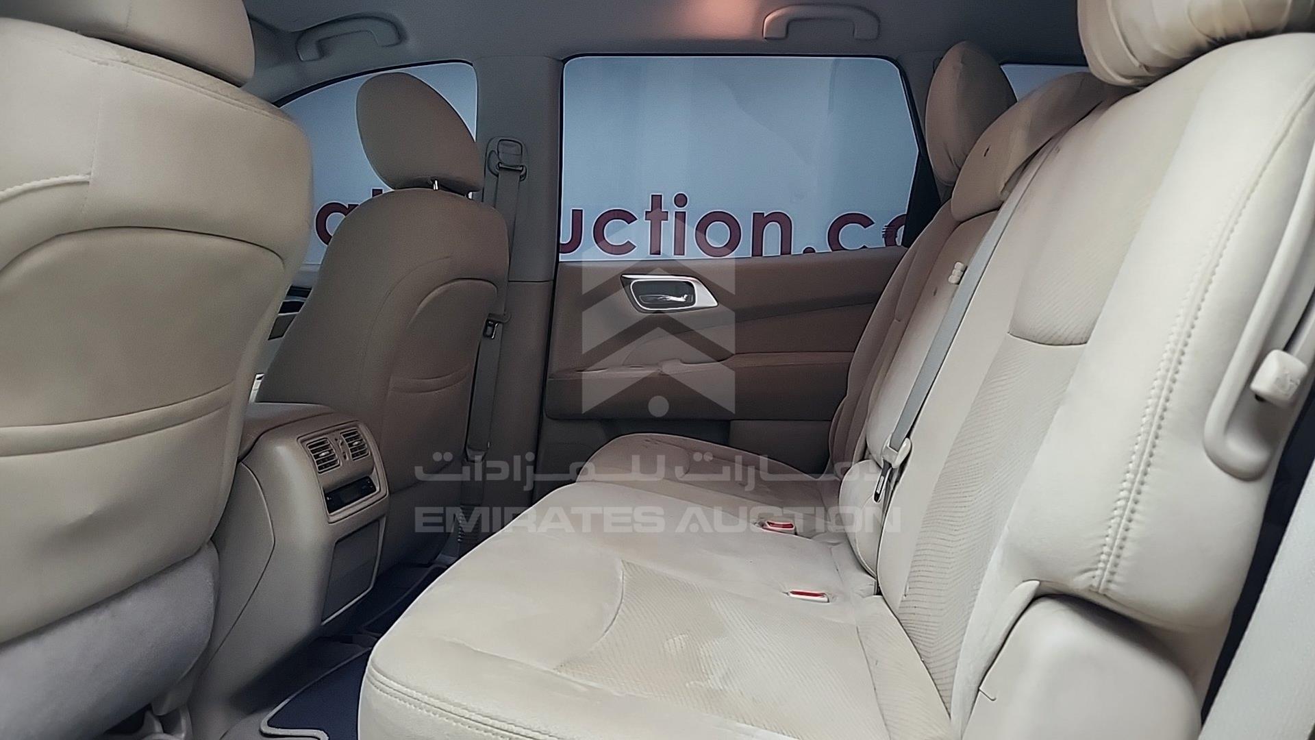 2015 NISSAN PATHFINDER VIN: 5N1AR2M74FC610631