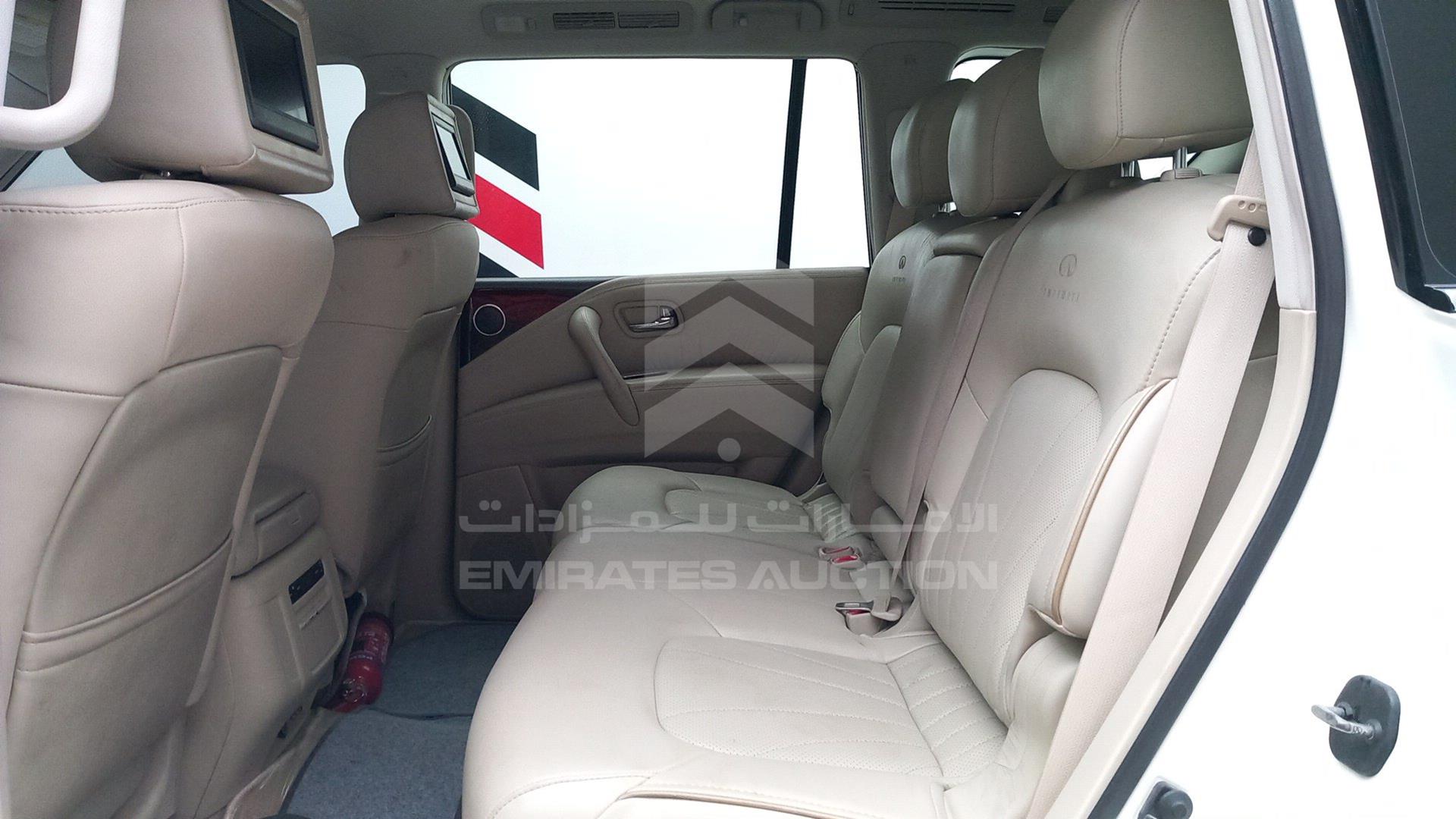 2011 INFINITI QX56 VIN: JNRAZ25Y6B9000720