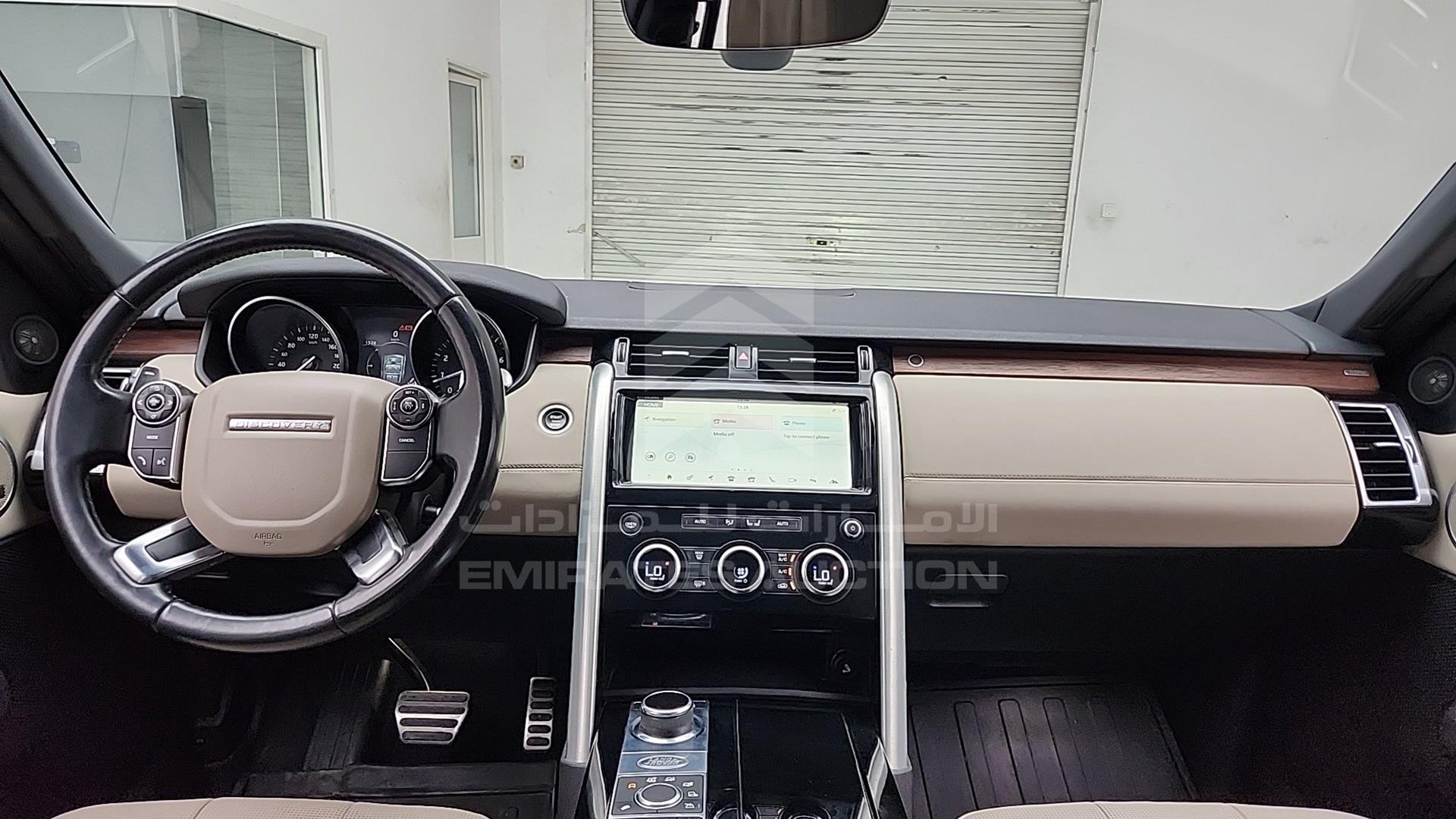 2017 LAND ROVER DISCOVERY VIN: SALRA2BV6HA002276