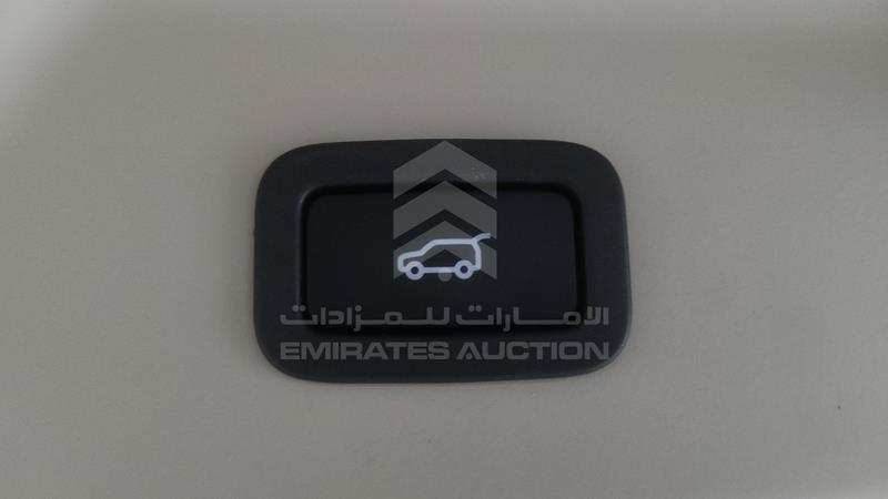 SALGA2BV6JA380966 Auction: EmiratesAuction Lot: 405807 SALGA2BV6JA380966 Range Rover Vogue SE 2018 BLUE Photo 29