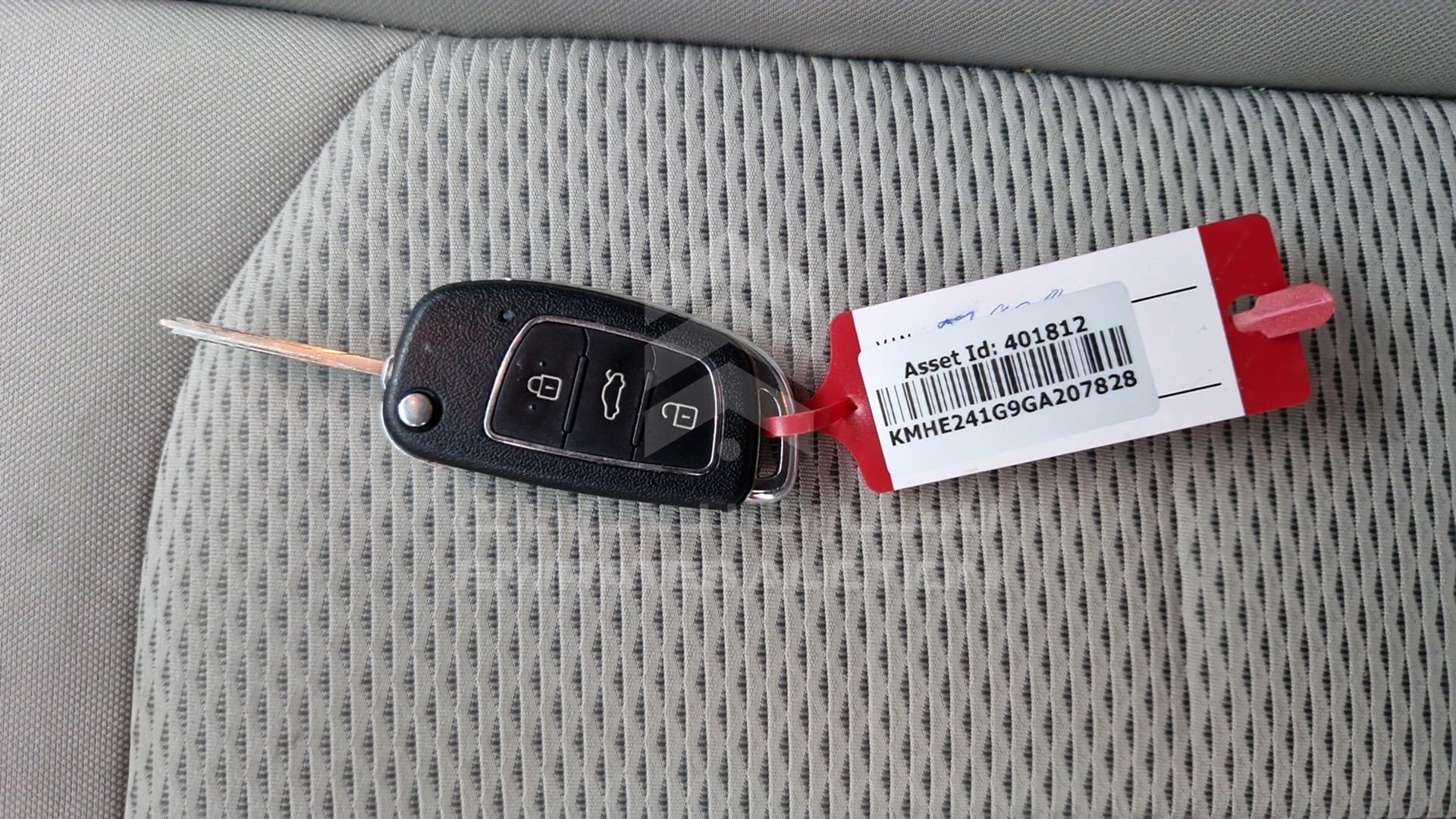 2016 HYUNDAI SONATA VIN: KMHE241G9GA207828