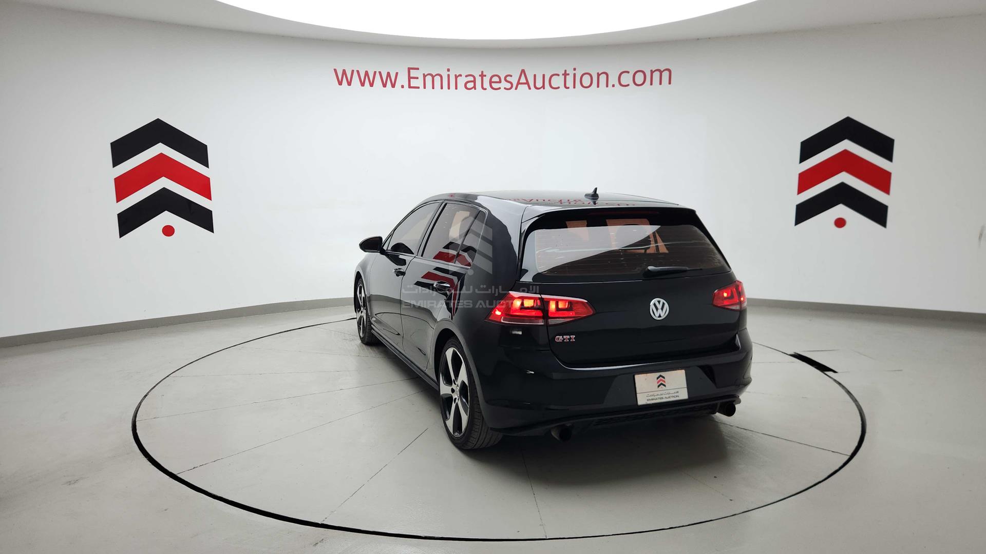 2016 VOLKSWAGEN GOLF VIN: 3VW547AU3GM022440