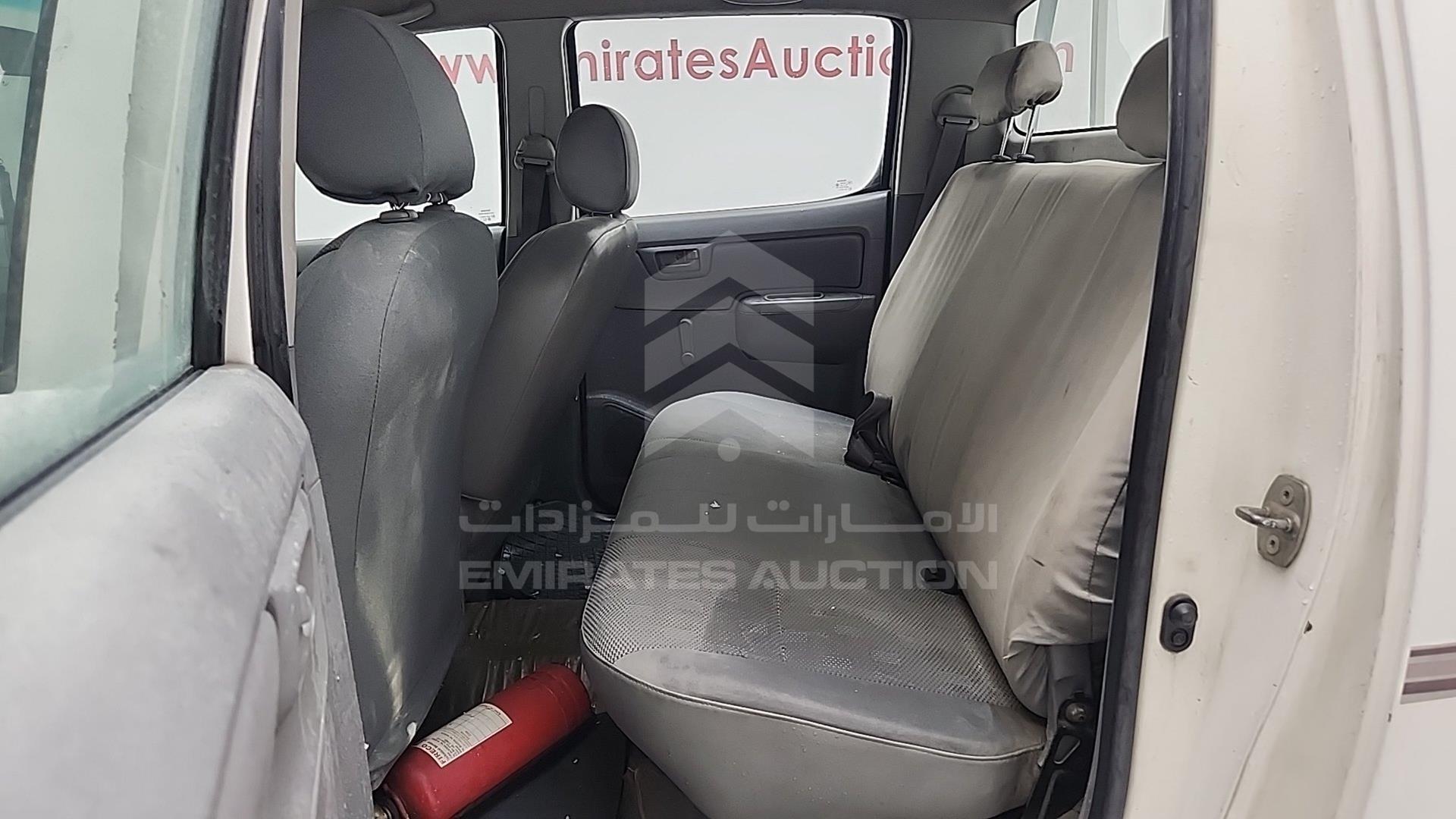 2007 TOYOTA HILUX VIN: MR0EX12G272301936