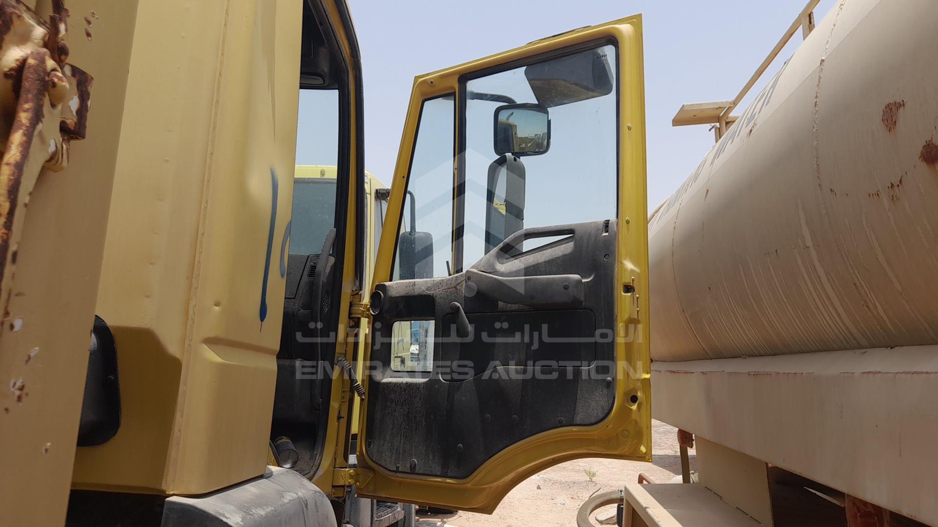 0 IVECO --- VIN: WJMB1VNS00C118985