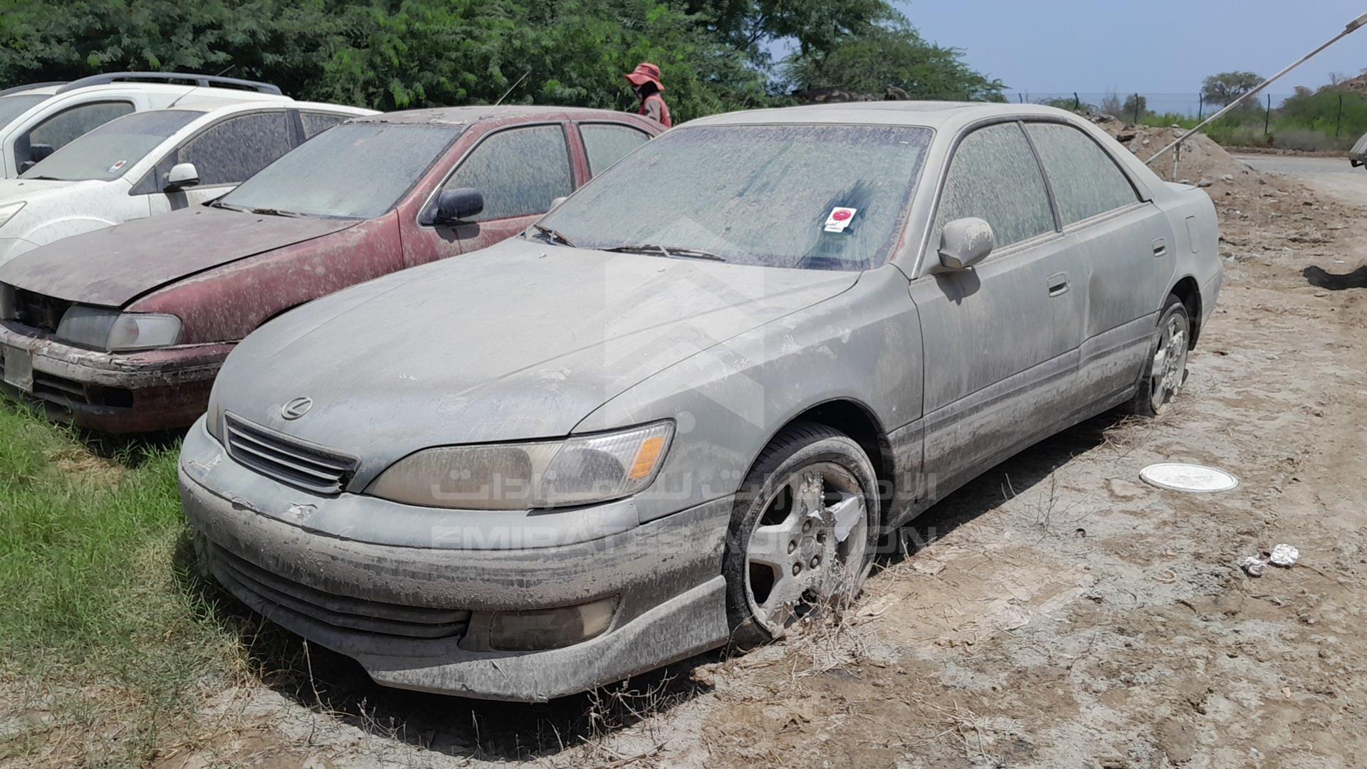 2001 LEXUS ES 300 VIN: JT8BF28G710307881