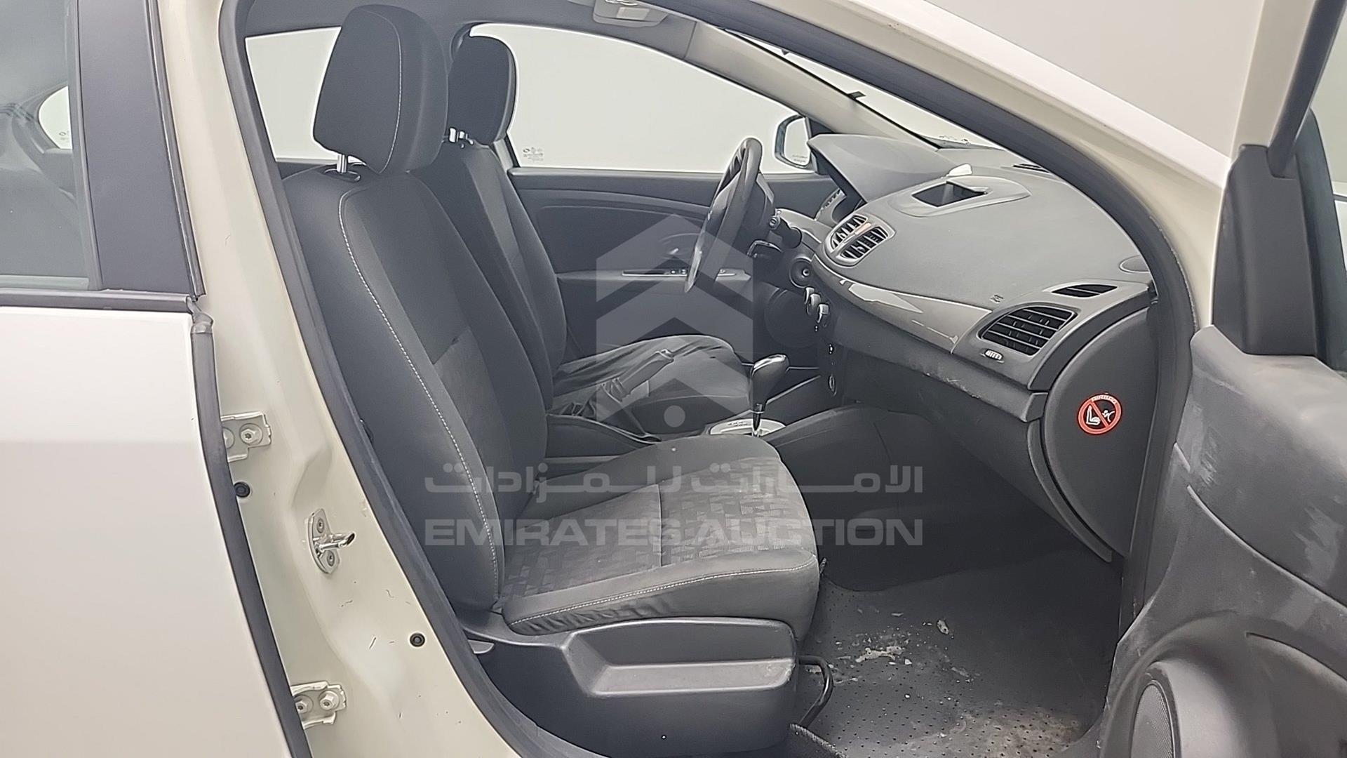 2014 RENAULT FLUENCE VIN: VF1LZLET1EC281995