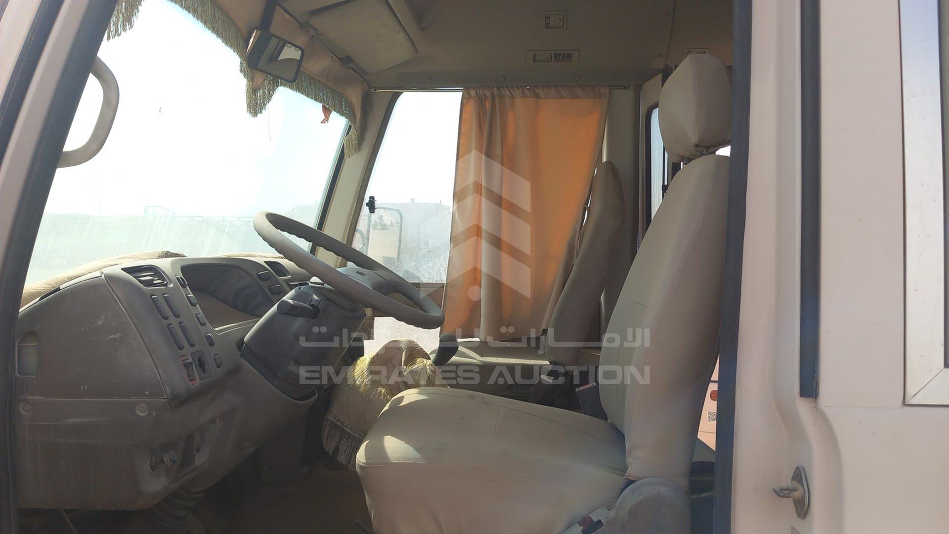 2018 MITSUBISHI ROSA VIN: JL5B3G6PXJPE00824