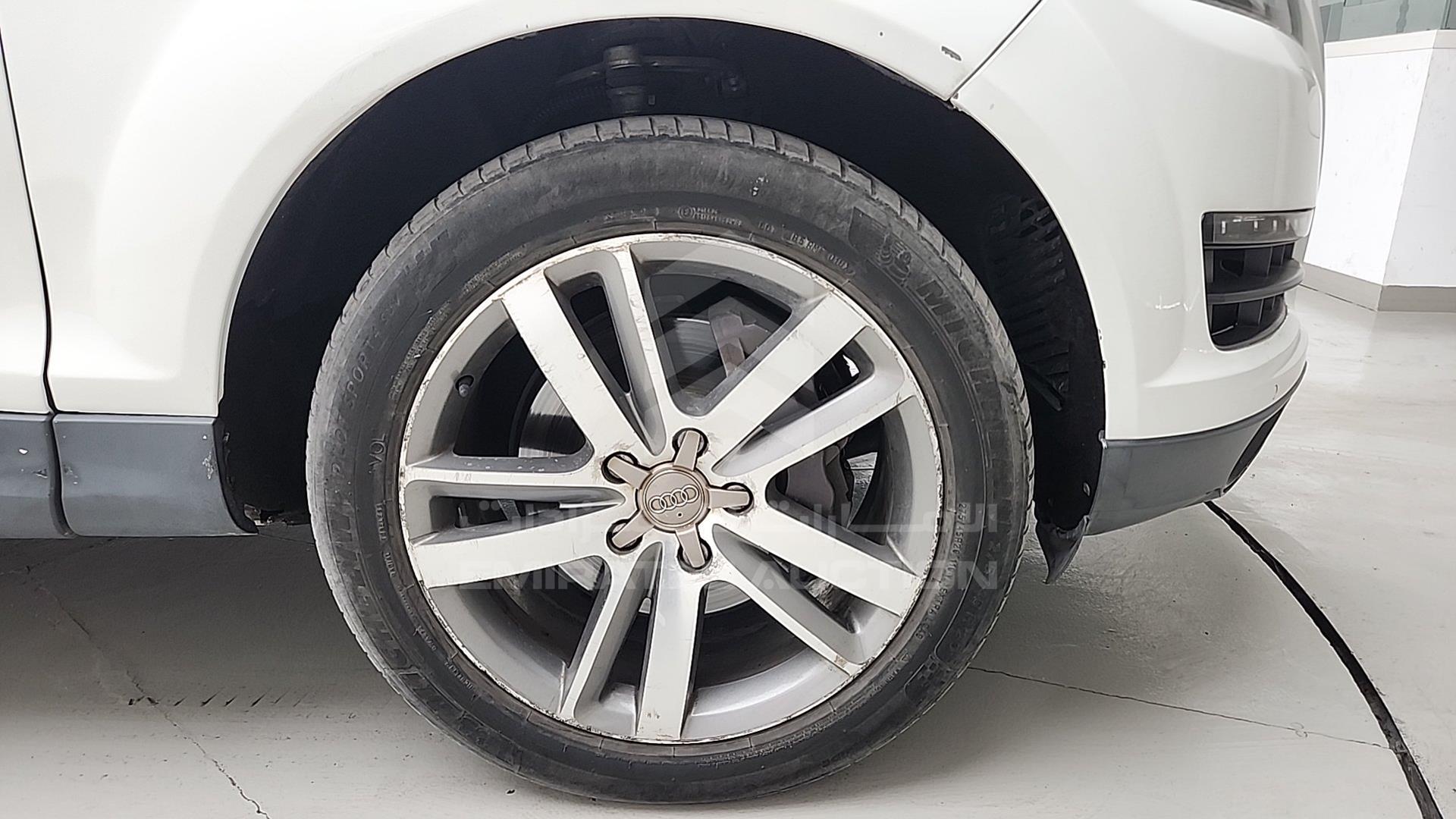 2011 AUDI Q7 VIN: WAUAGD4L6BD008768