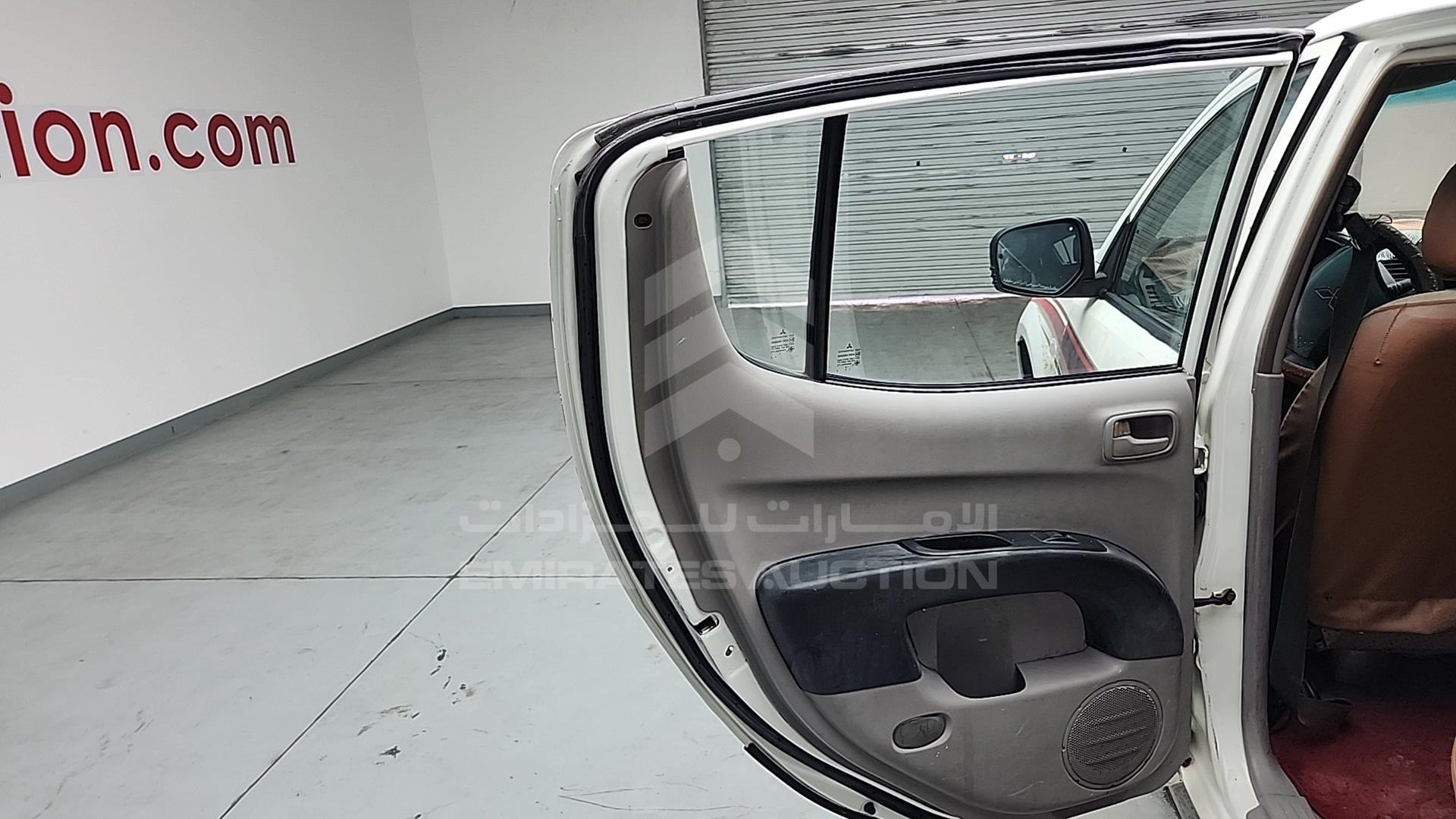 2013 MITSUBISHI L 200 VIN: MMBJNKA50DD021076