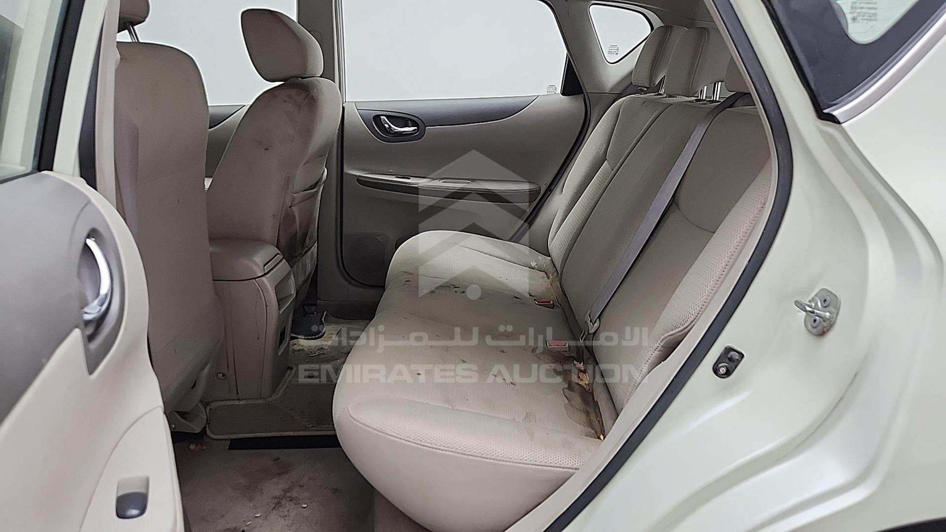 2014 NISSAN TIIDA VIN: MNTAC2C96E6000423