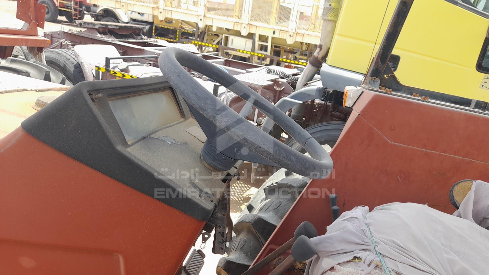 0 TRACTOR --- VIN: 001117859
