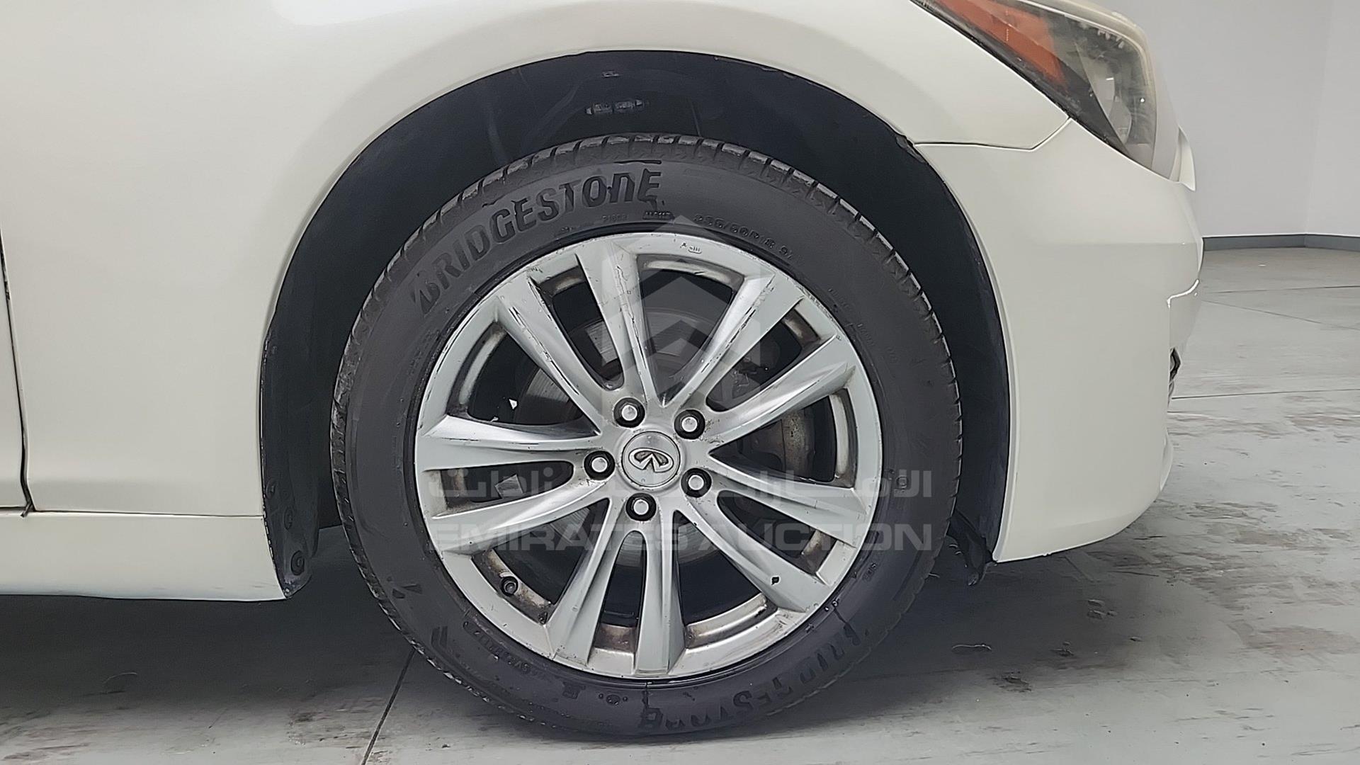2017 INFINITI Q70 VIN: JNKBY1AP9HM340009