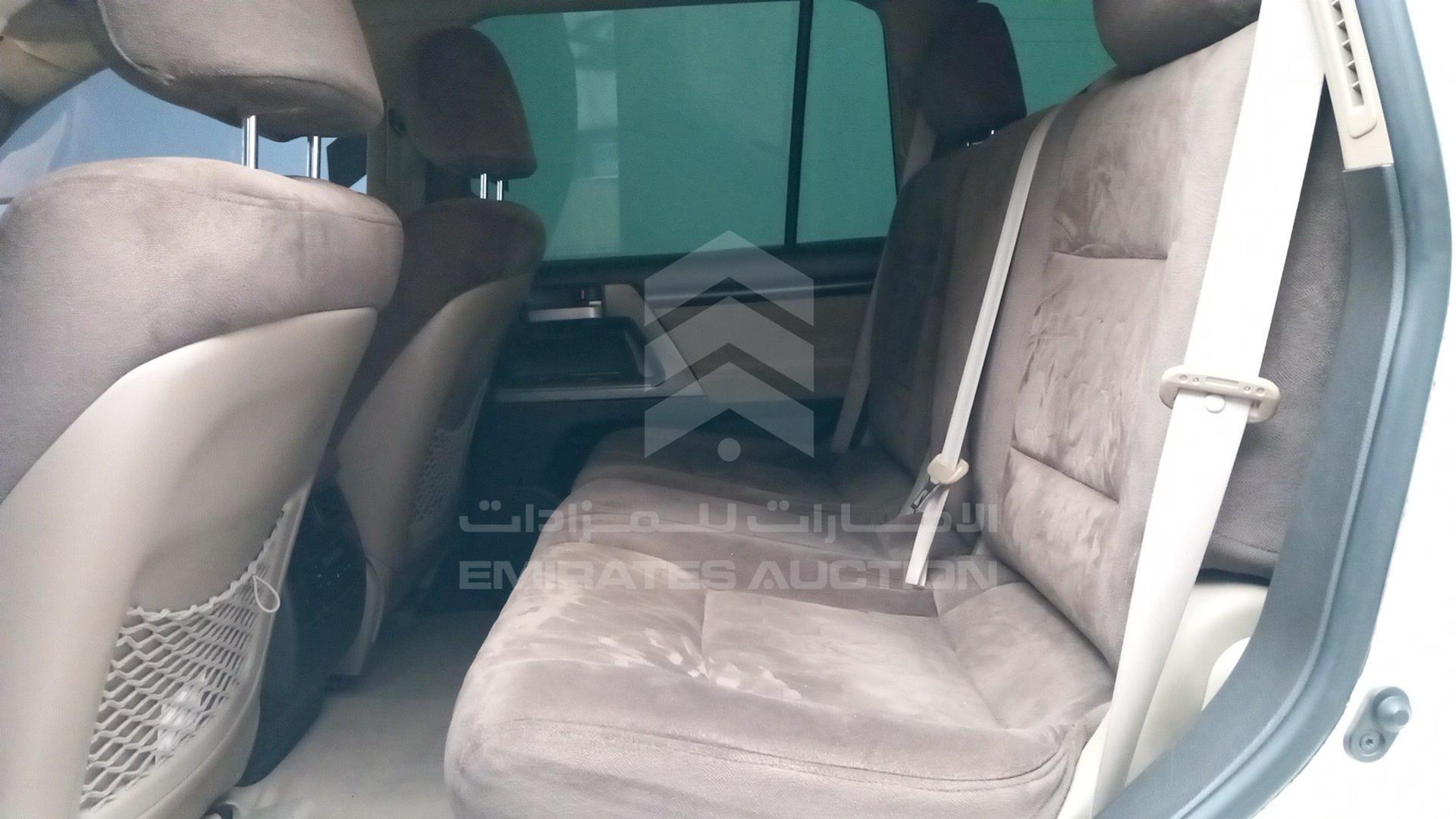 2010 TOYOTA LAND CRUISER VIN: JTMHT05JXA4032928