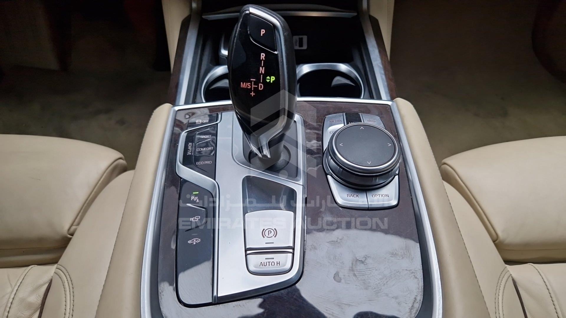 2016 BMW 740 LI VIN: WBA7E2107GG402235