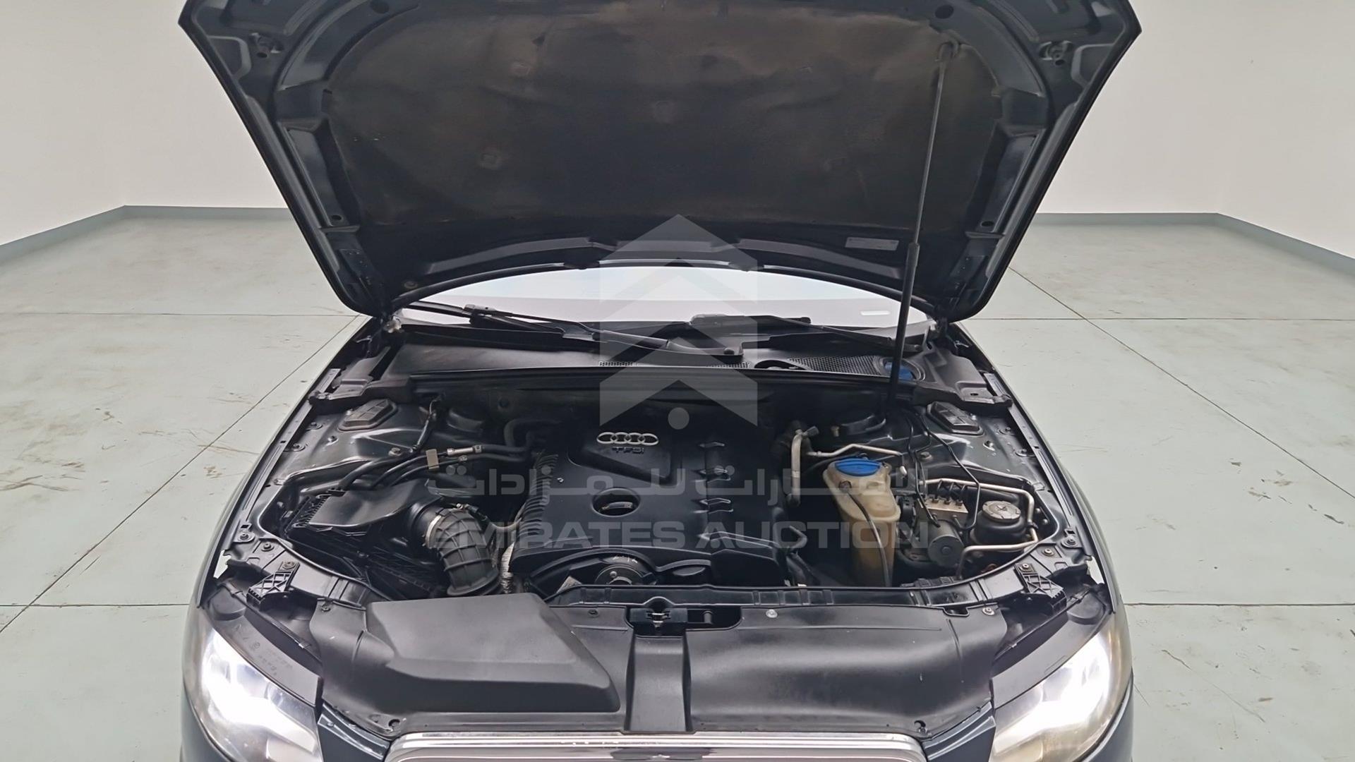 2011 AUDI A4 VIN: WAUAFC8K0BA122197