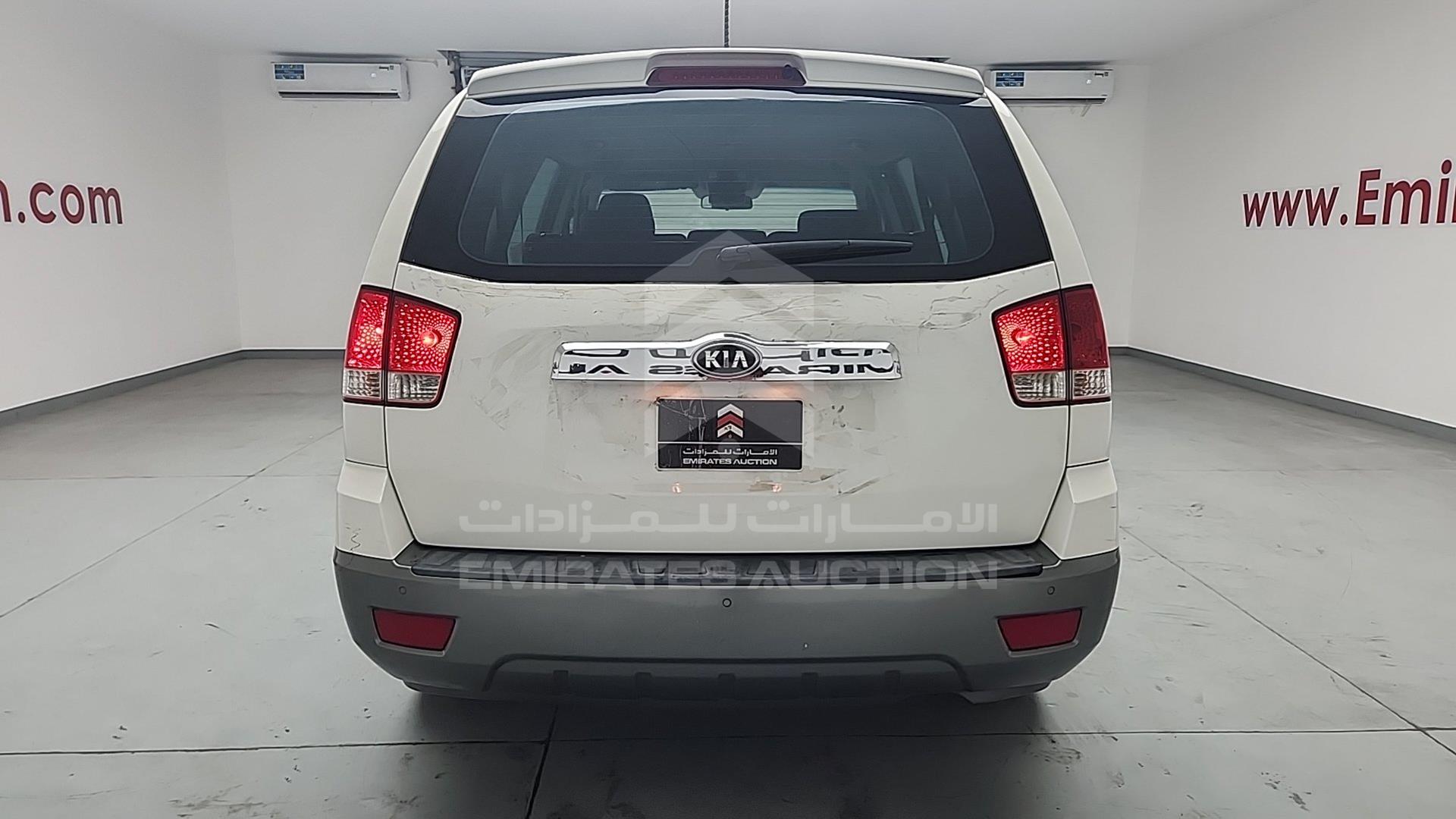 2015 KIA MOHAVE VIN: KNAKM8116F5127685