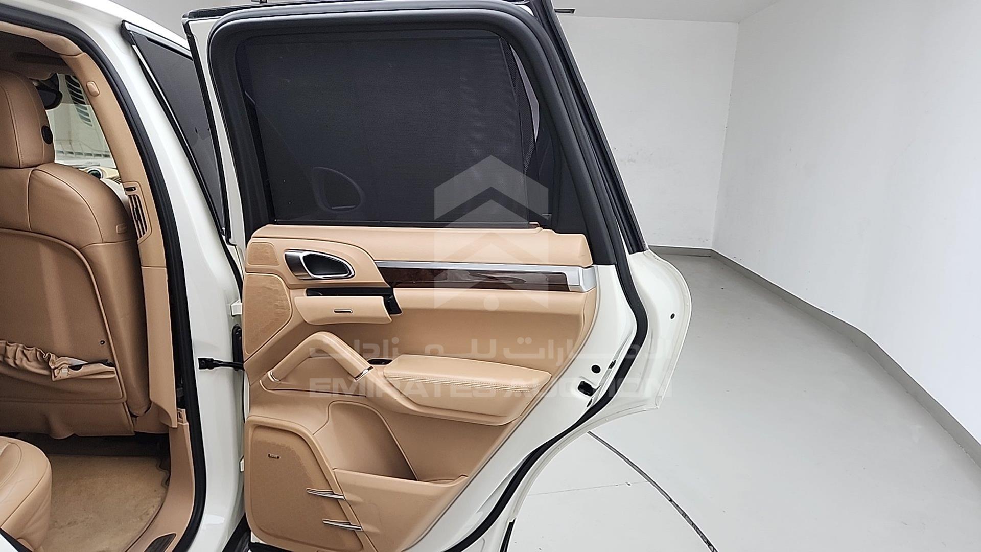 2012 PORSCHE CAYENNE S VIN: WP1ZZZ92ZCLA41900