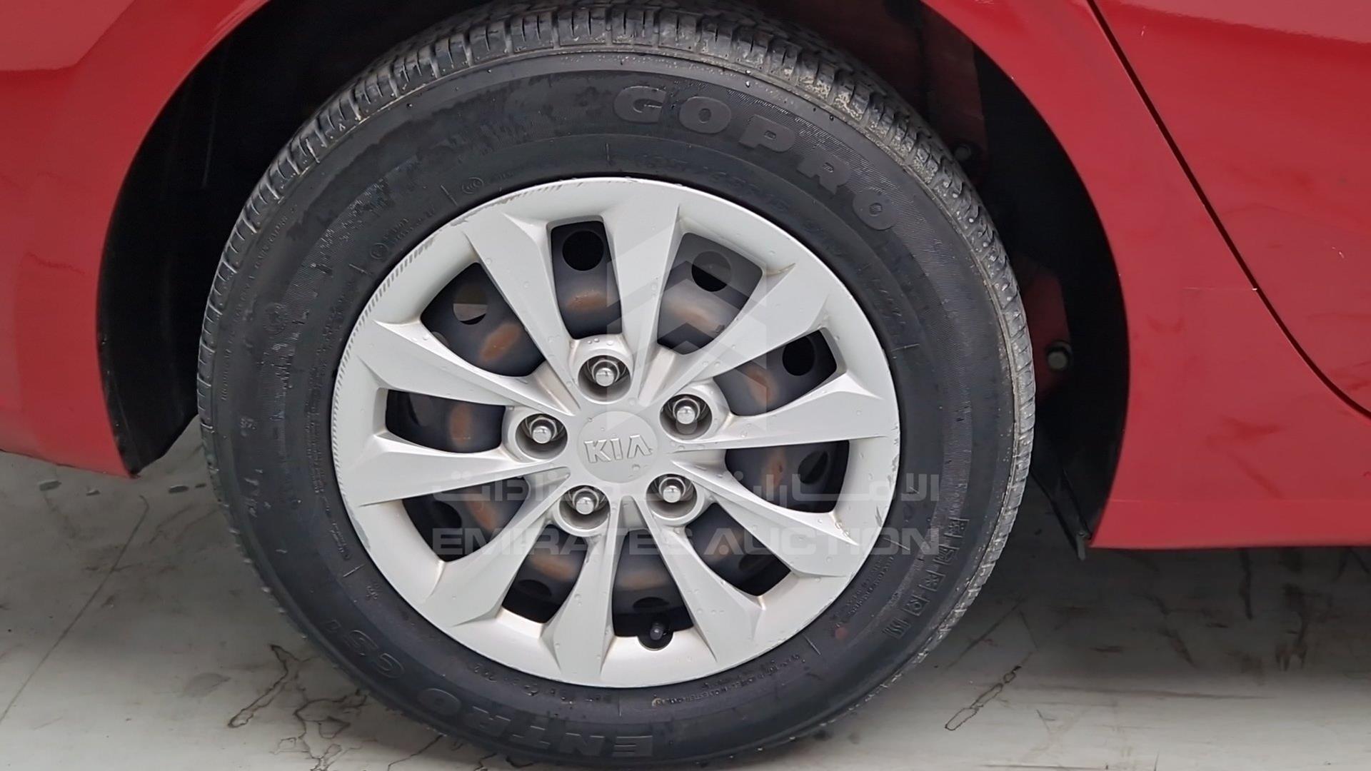 2020 KIA CERATO VIN: KNAF24168L5856889