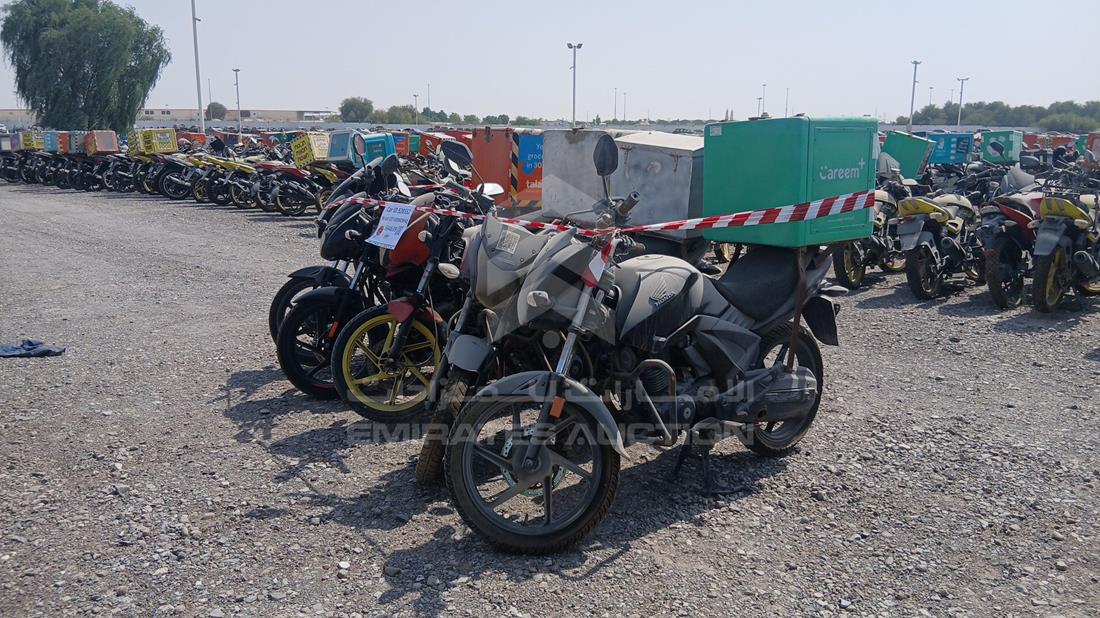 5 Motorbikes — Front Left Angle — Photo 7
