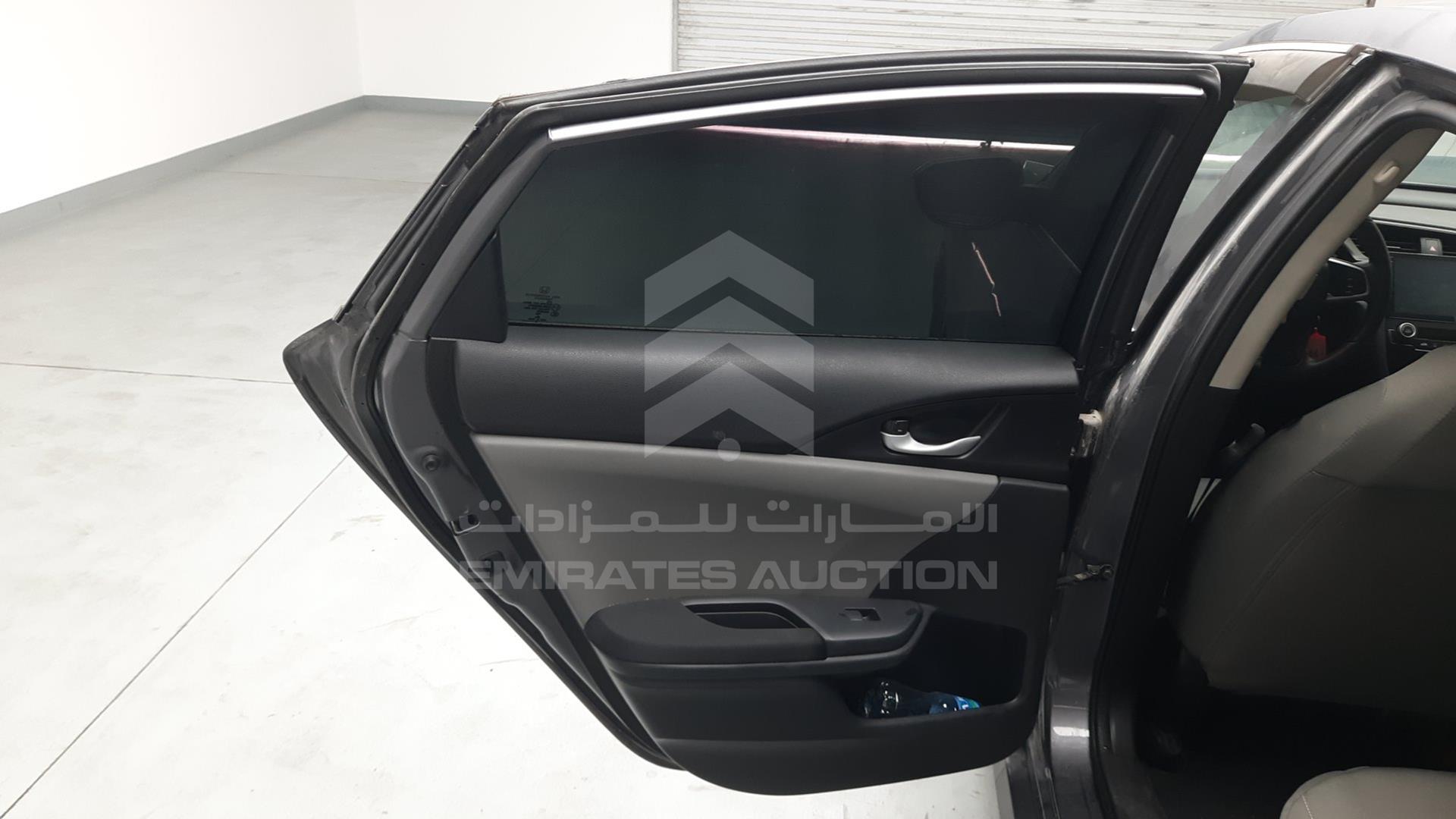 2018 HONDA CIVIC VIN: 19XFC2F54JE204907