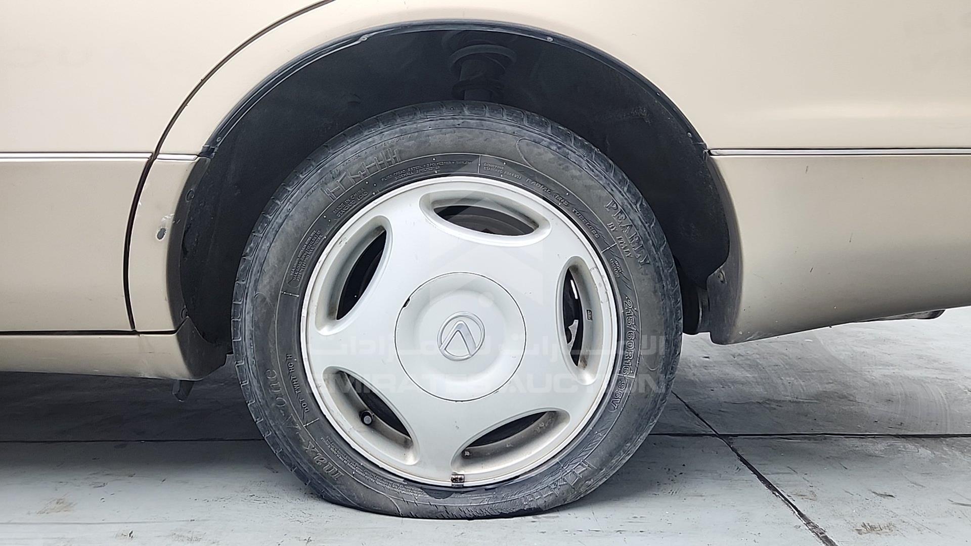 1999 LEXUS LS400 VIN: JT8BH28F1X0160399