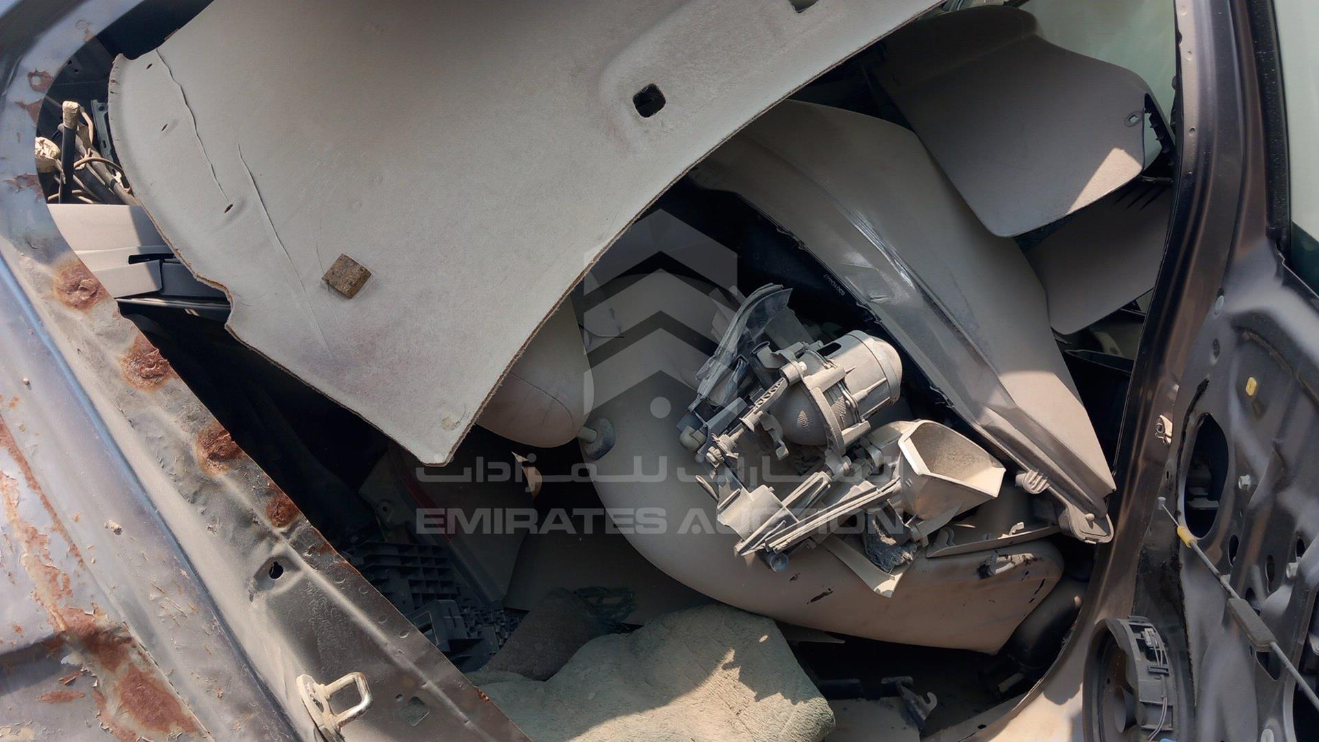 0 MITSUBISHI --- VIN: MMDAFT6J5MH008852