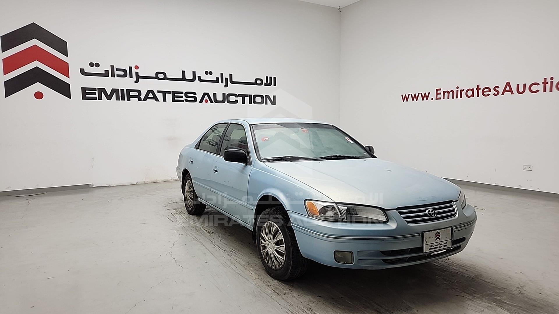 1998 TOYOTA CAMRY VIN: JT2BG22KXW0157695